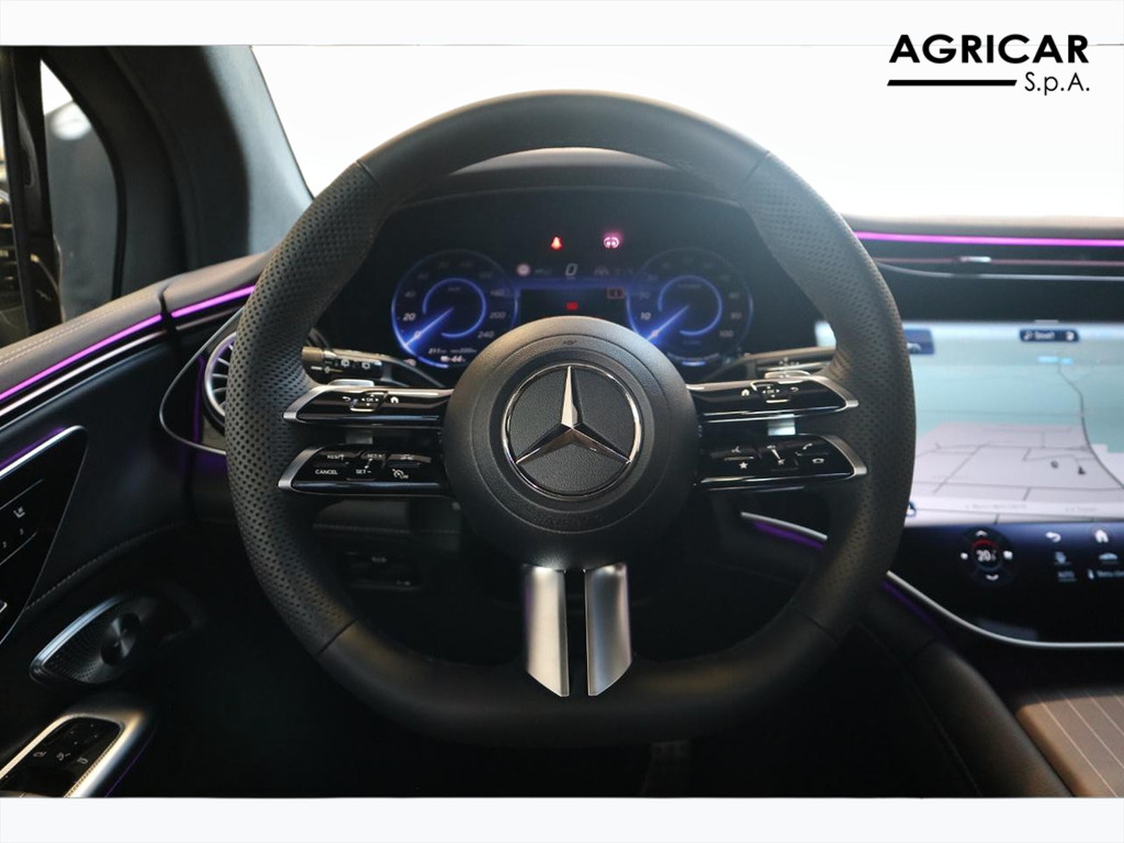 18 - Mercedes EQE suv 350 amg line premium 4matic