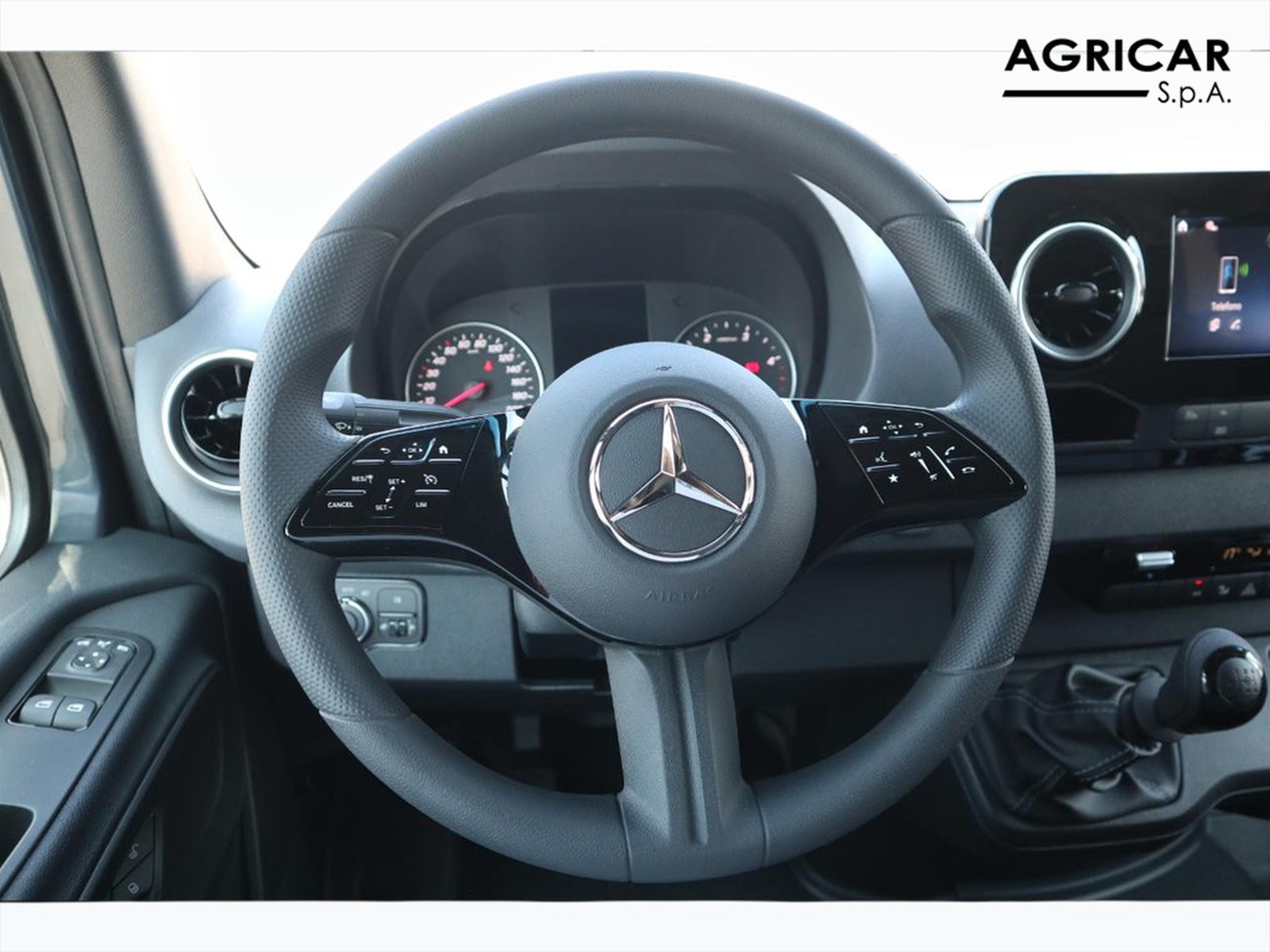 12 - Mercedes Vans Sprinter 317 rwd 2.0 cdi f 37/35 pro