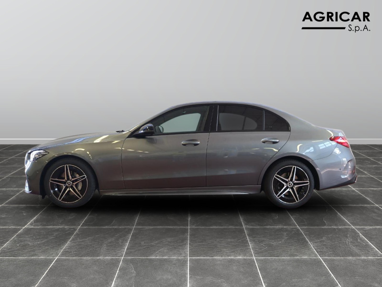 3 - Mercedes Classe C berlina 200 d mild hybrid amg line advanced 9g-tronic