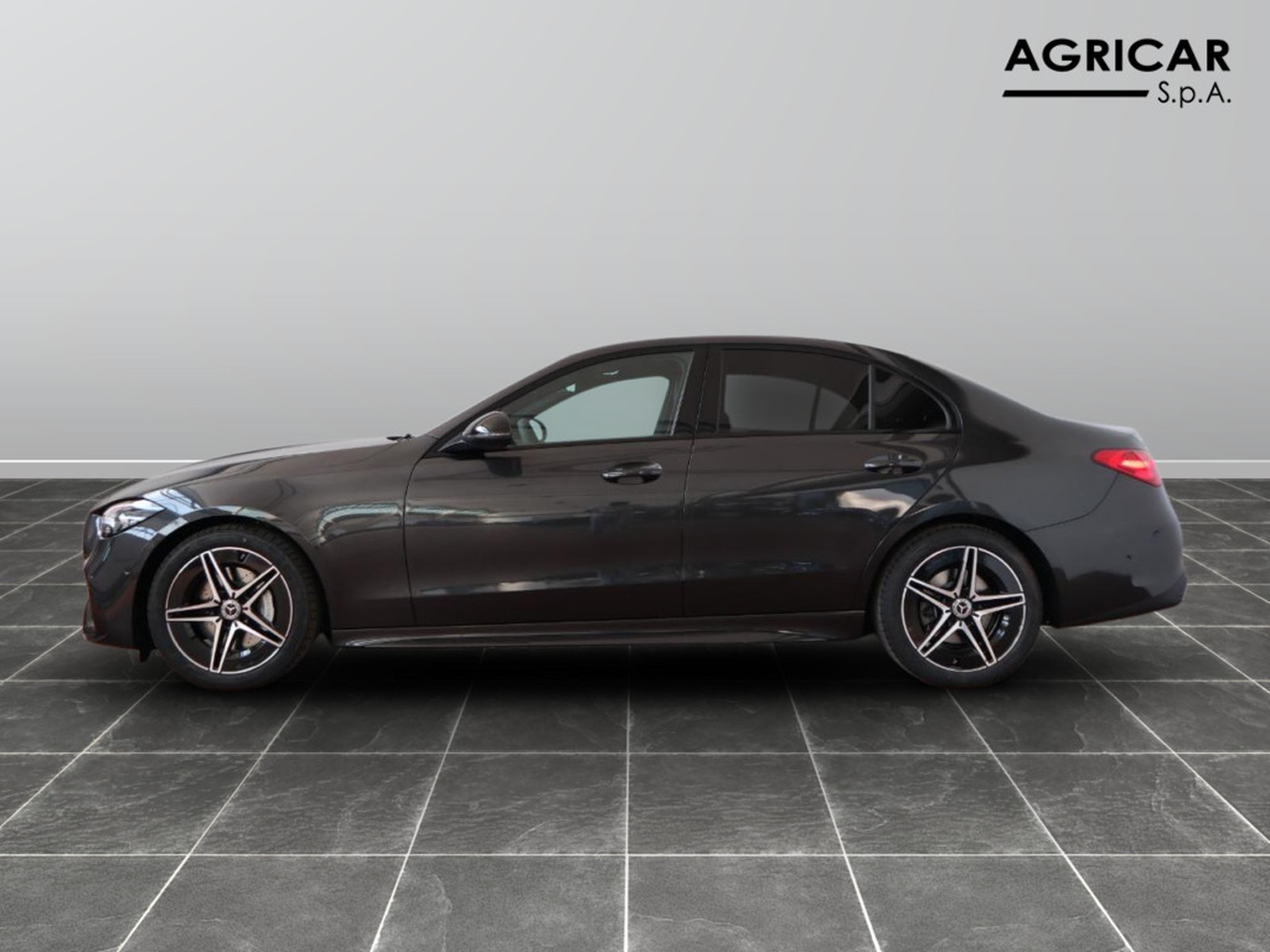 3 - Mercedes Classe C berlina 200 d mild hybrid amg line advanced 9g-tronic