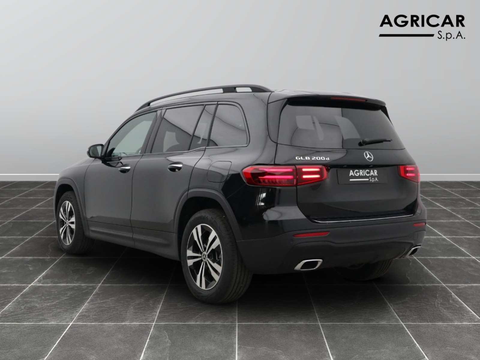 5 - Mercedes GLB 200 d progressive advanced plus 8g-dct