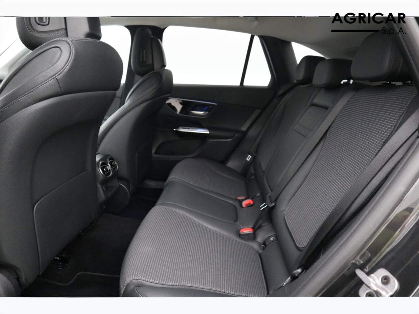 8 - Mercedes GLC suv 220 d advanced 4matic 9g-tronic