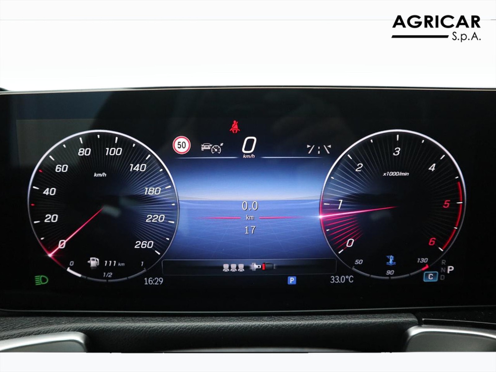 9 - Mercedes GLB 200 d amg line premium 8g-dct