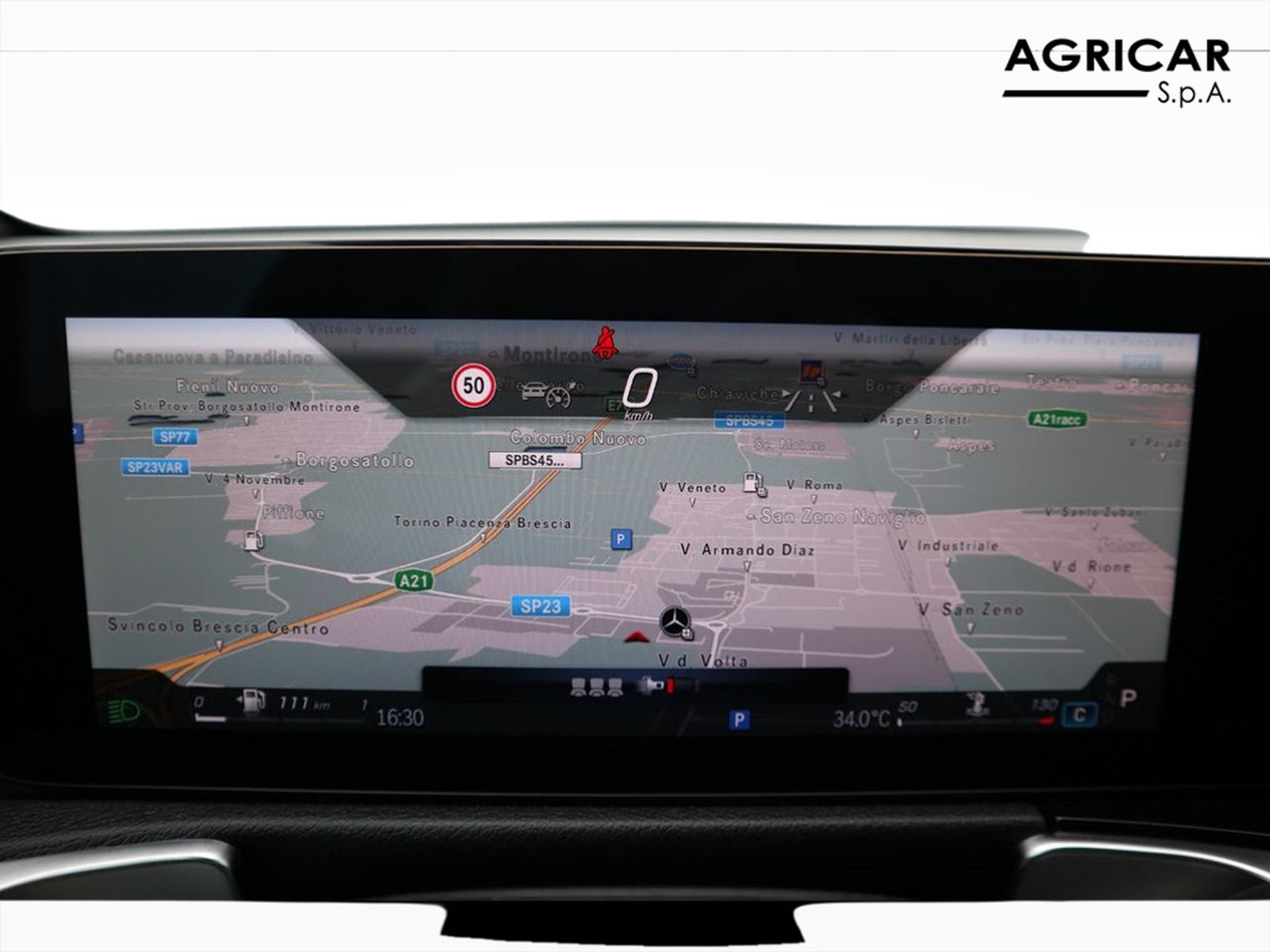 16 - Mercedes GLB 200 d amg line premium 8g-dct