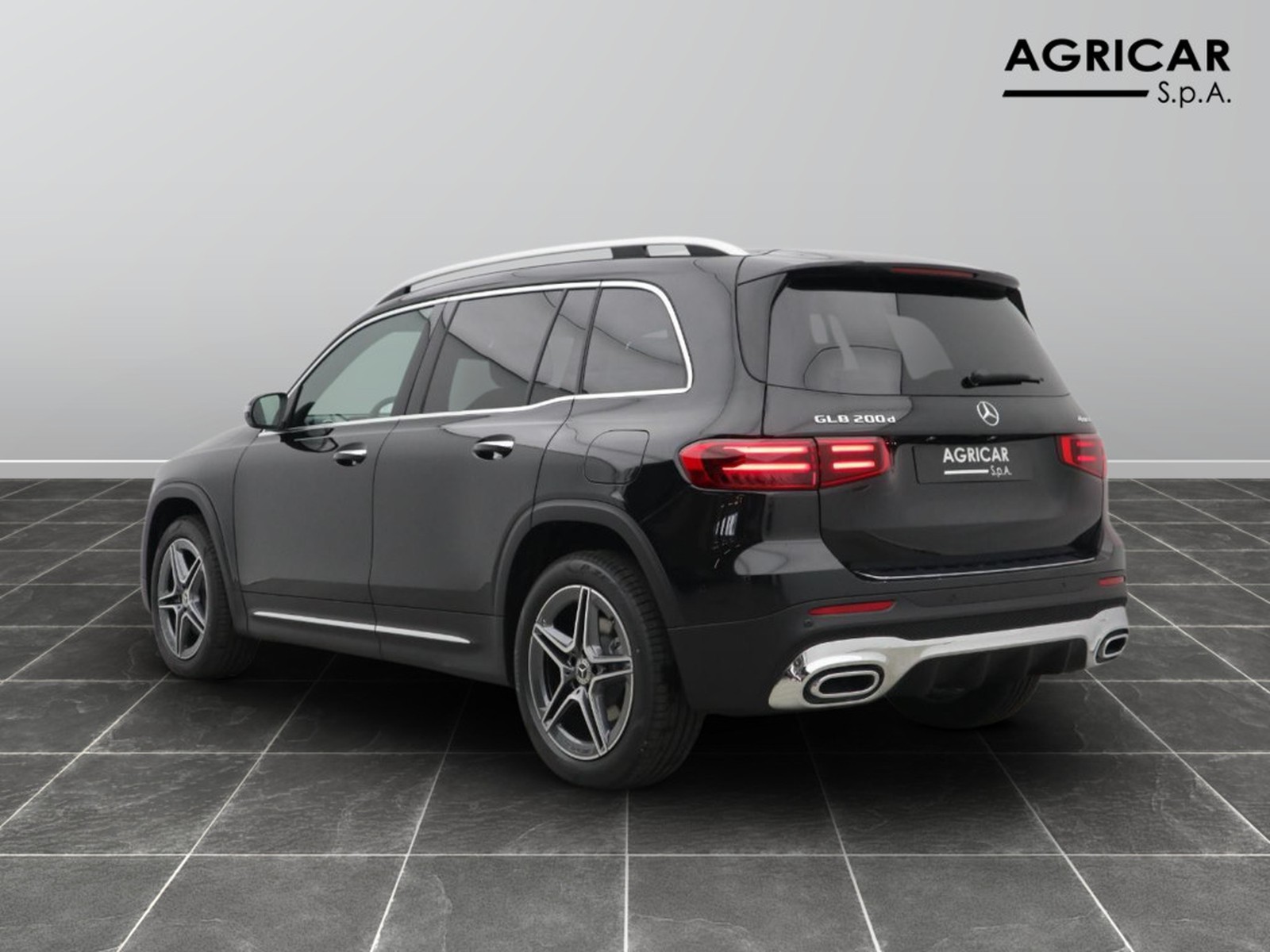 5 - Mercedes GLB 200 d amg line advanced plus 4matic 8g-dct 7p.ti