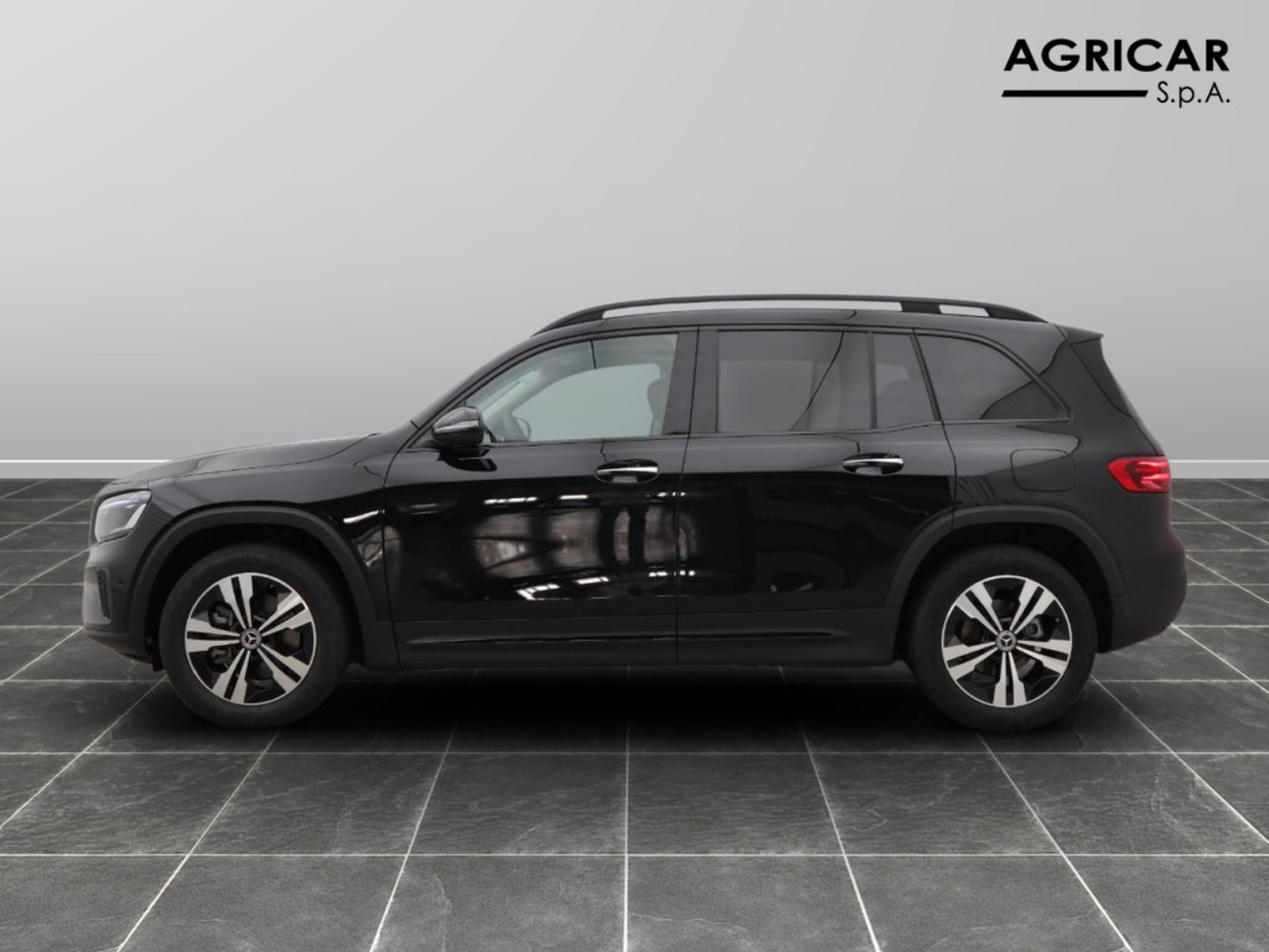 3 - Mercedes GLB 200 d progressive advanced plus 8g-dct