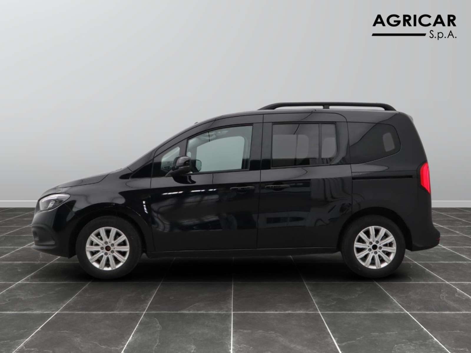 3 - Mercedes Vans Classe T long 160 d premium 7g-dct