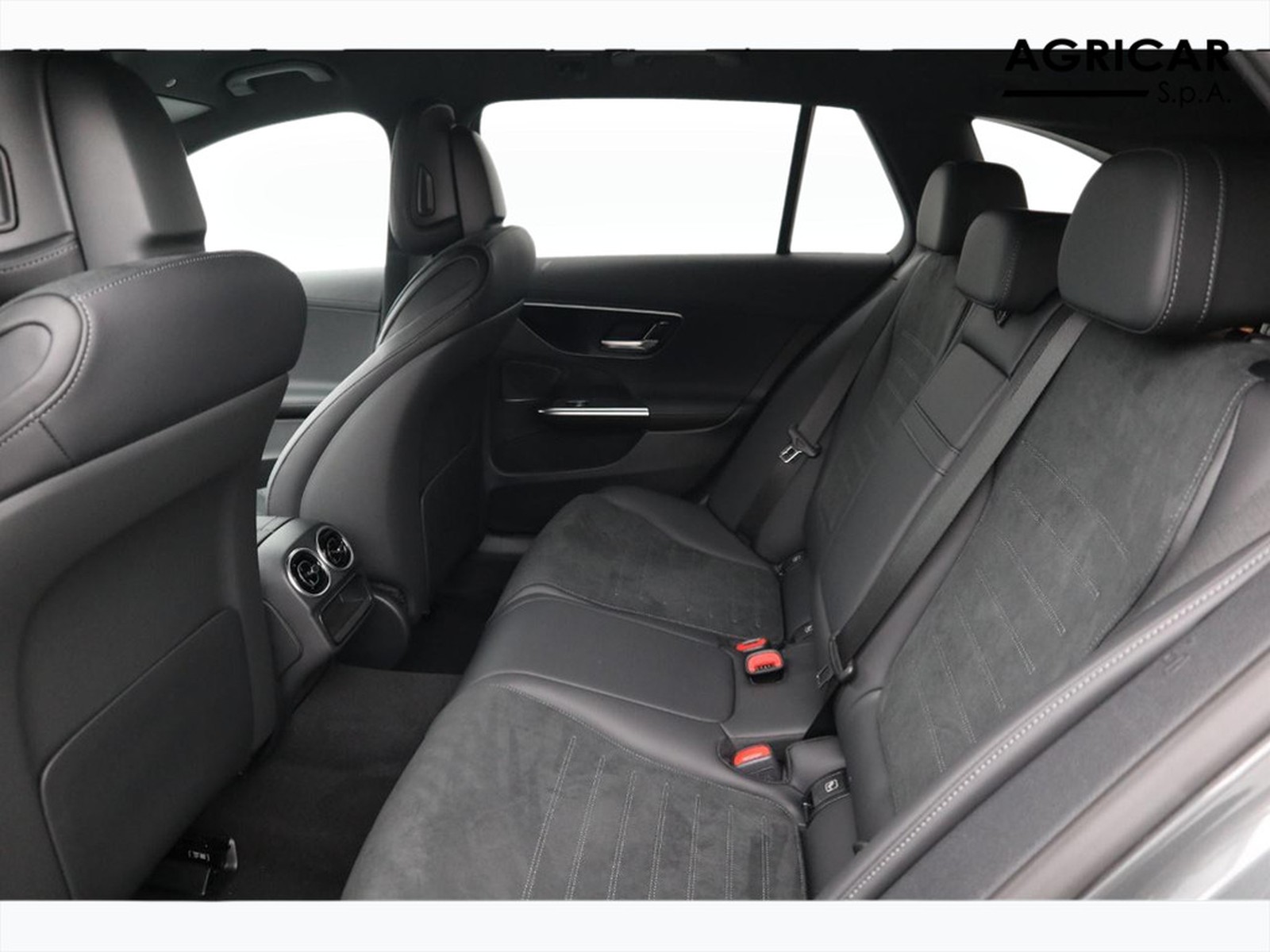 5 - Mercedes Classe C station wagon 220 d mild hybrid 200cv advanced 9g-tronic