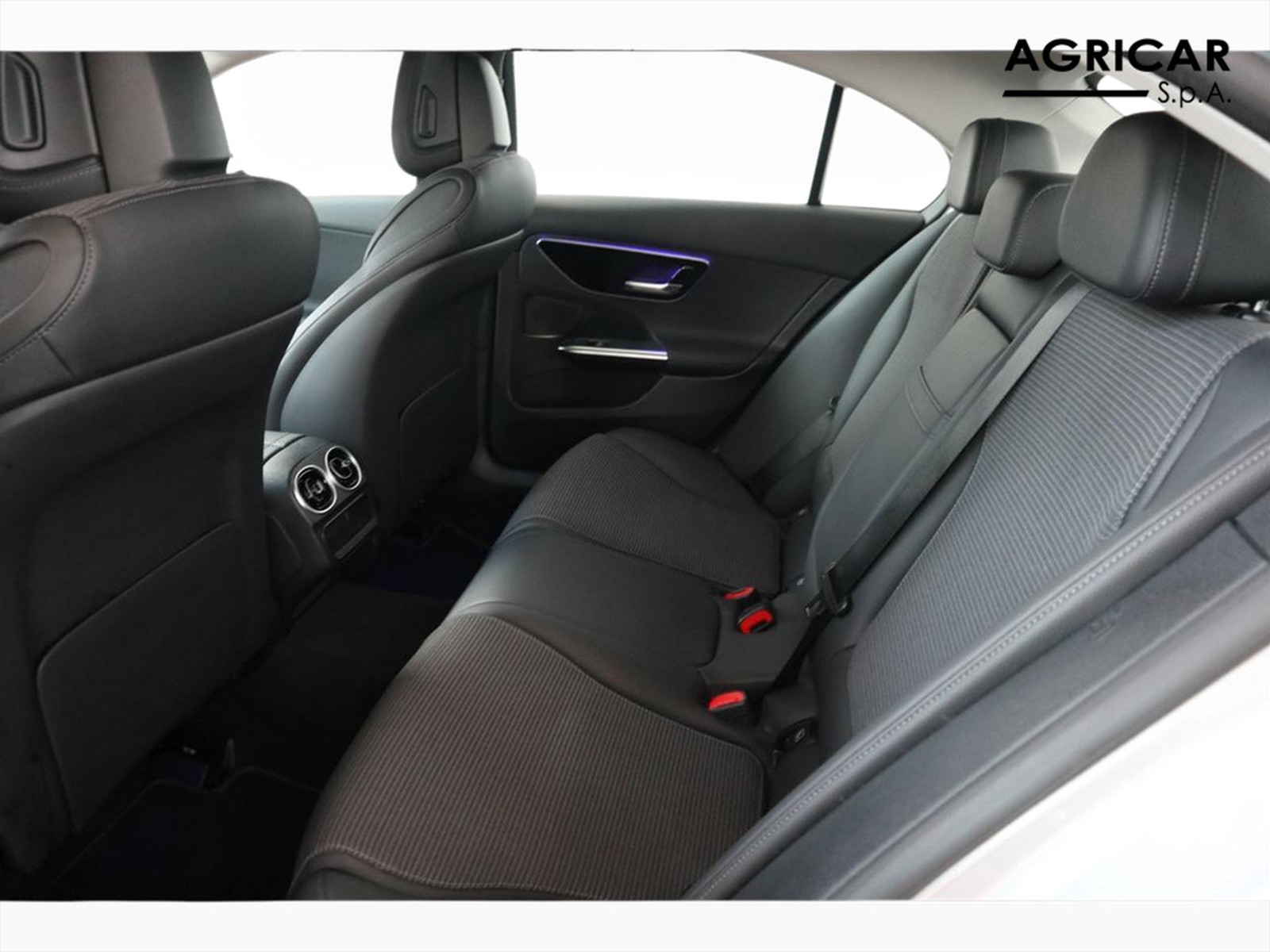 8 - Mercedes Classe C berlina 200 d mild hybrid advanced 9g-tronic