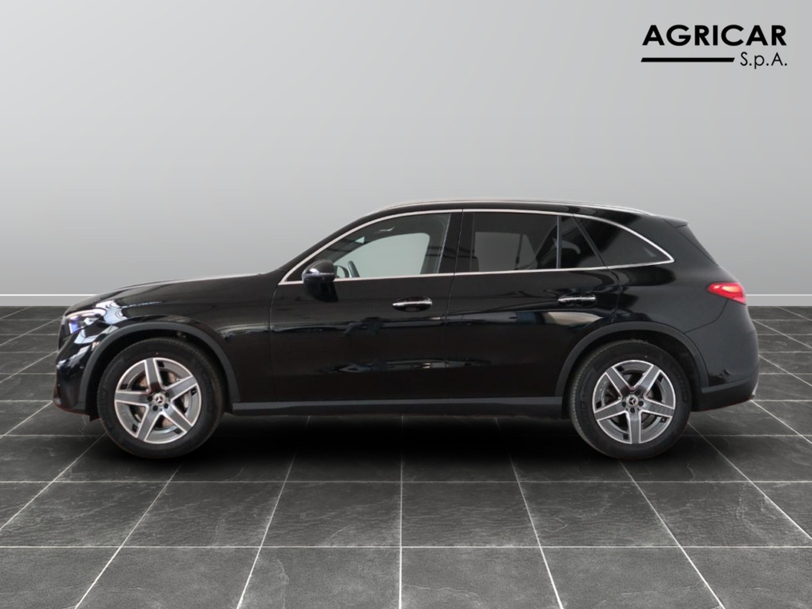 3 - Mercedes GLC suv 220 d amg premium 4matic 9g-tronic