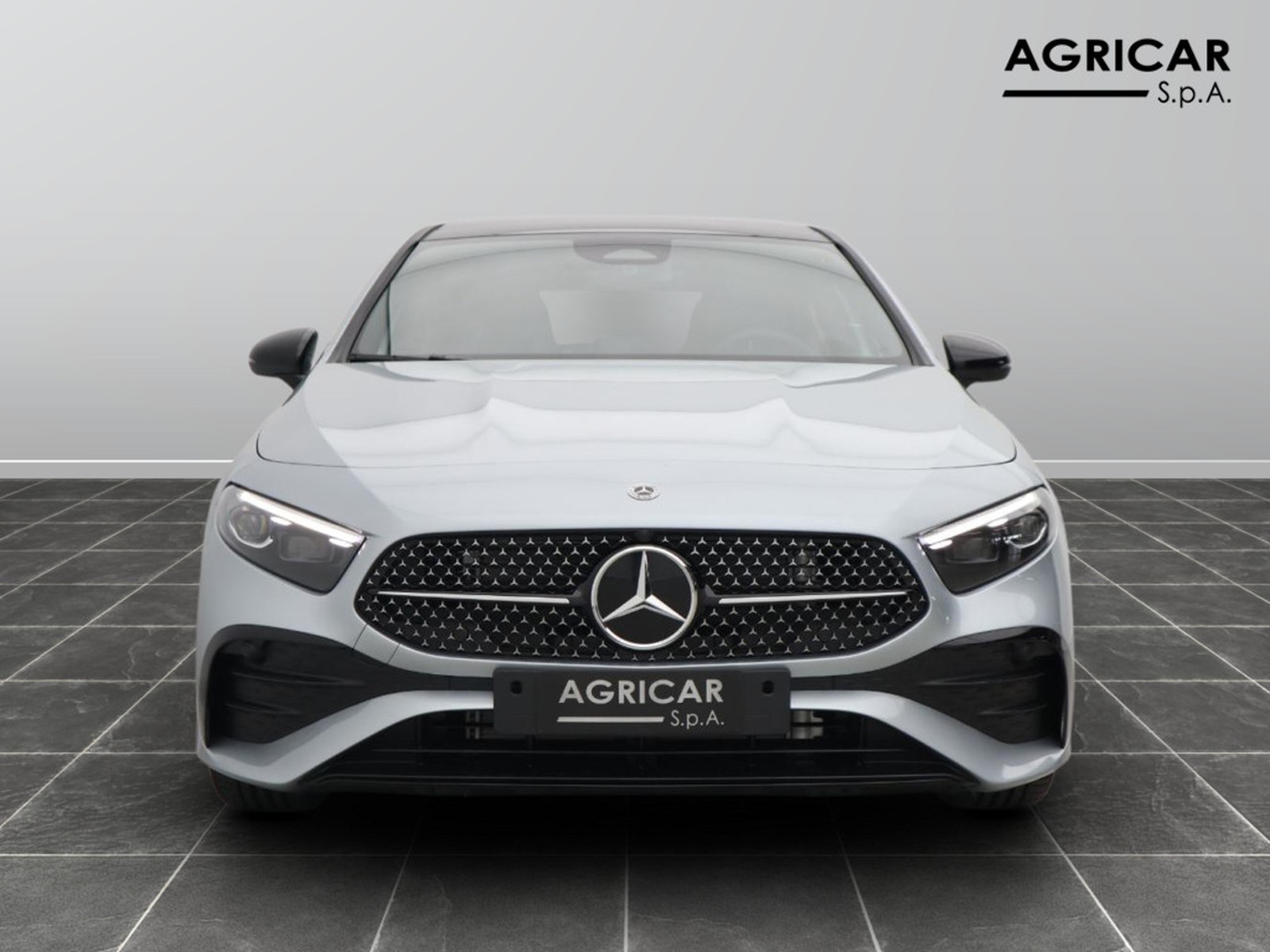 2 - Mercedes Classe A 180 d amg line premium speedshift dct amg 8g