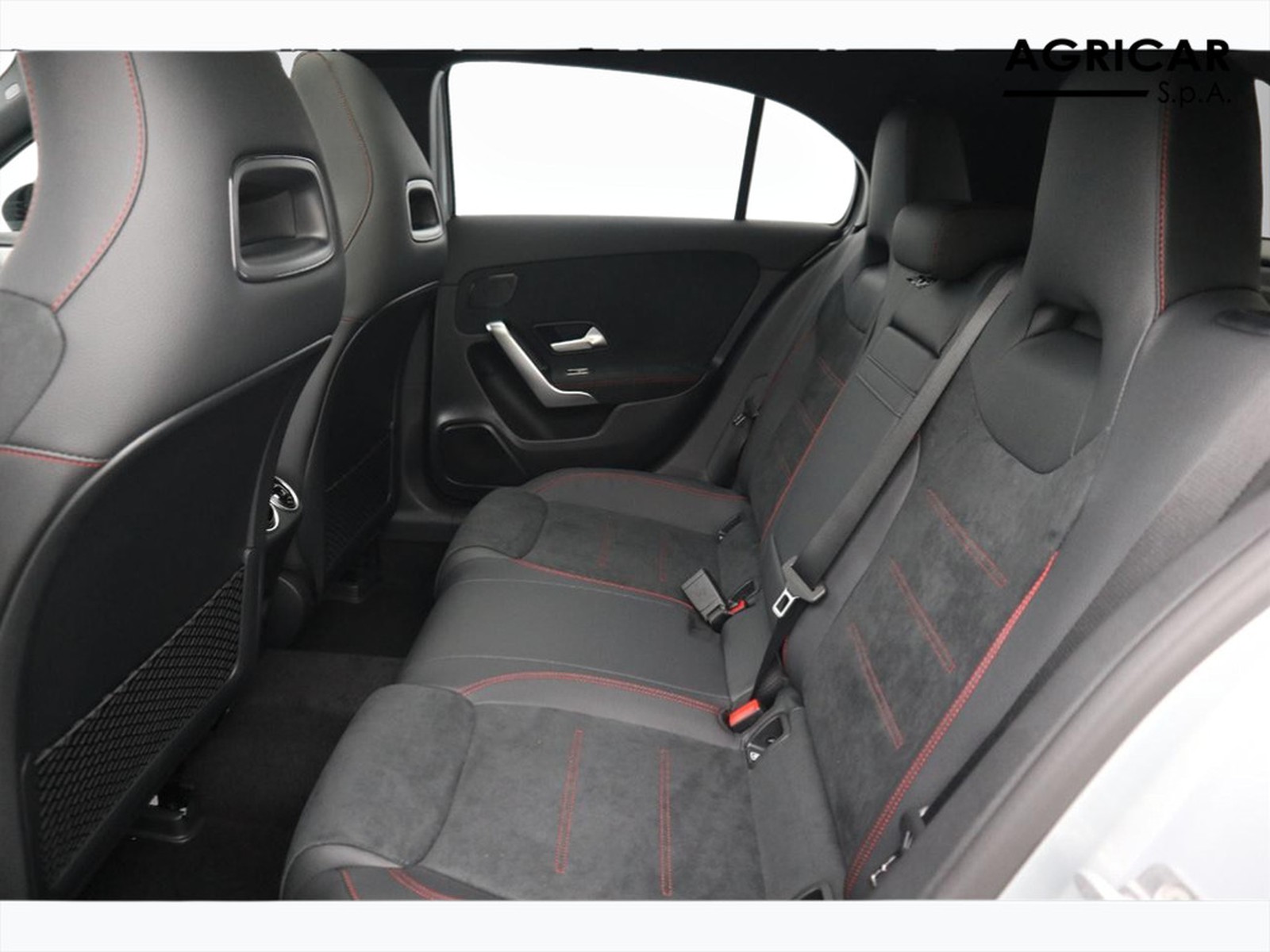 8 - Mercedes Classe A 180 d amg line premium speedshift dct amg 8g