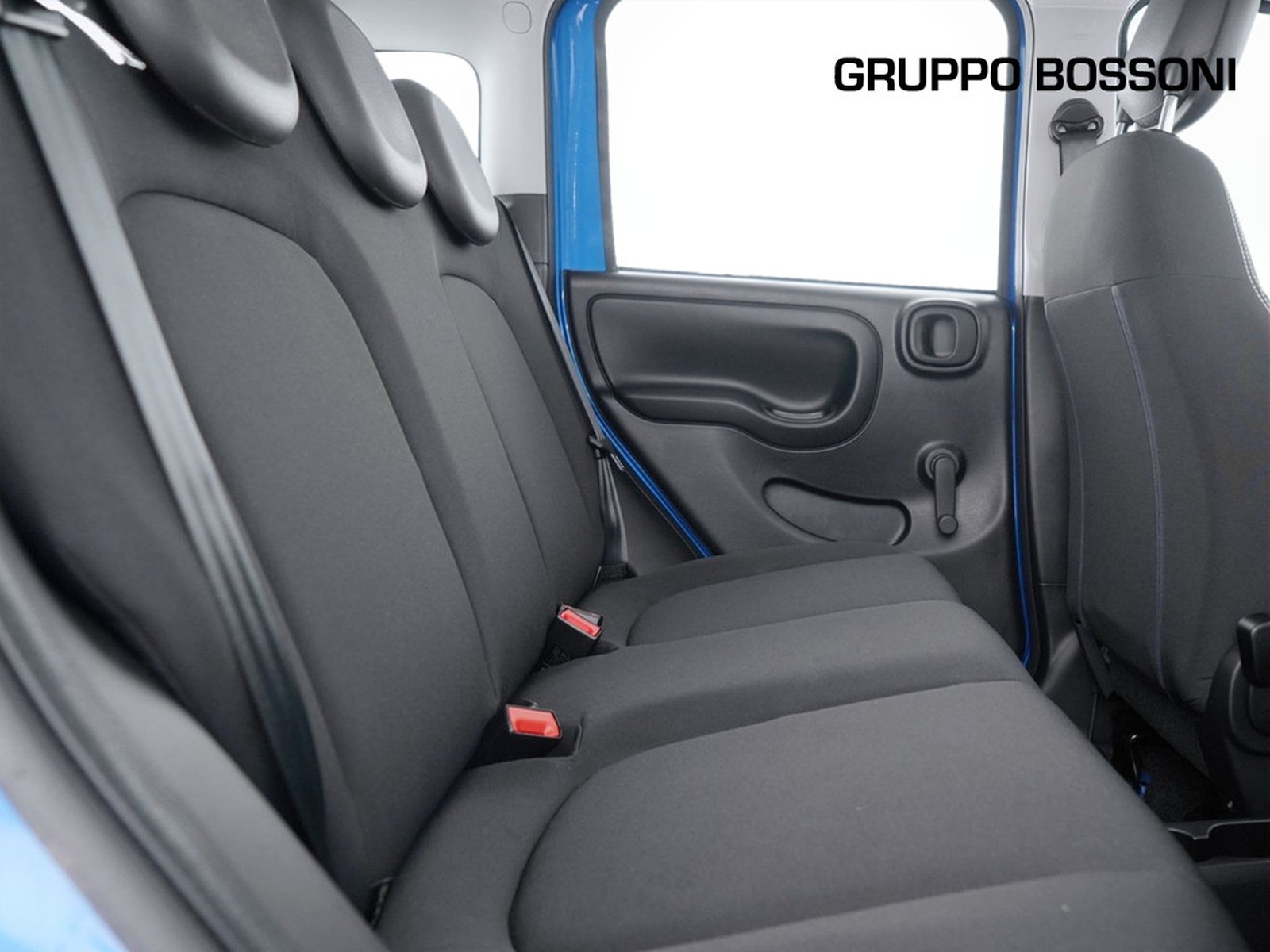 9 - Fiat Panda pandina 1.0 firefly hybrid 70cv s&s 5p.ti