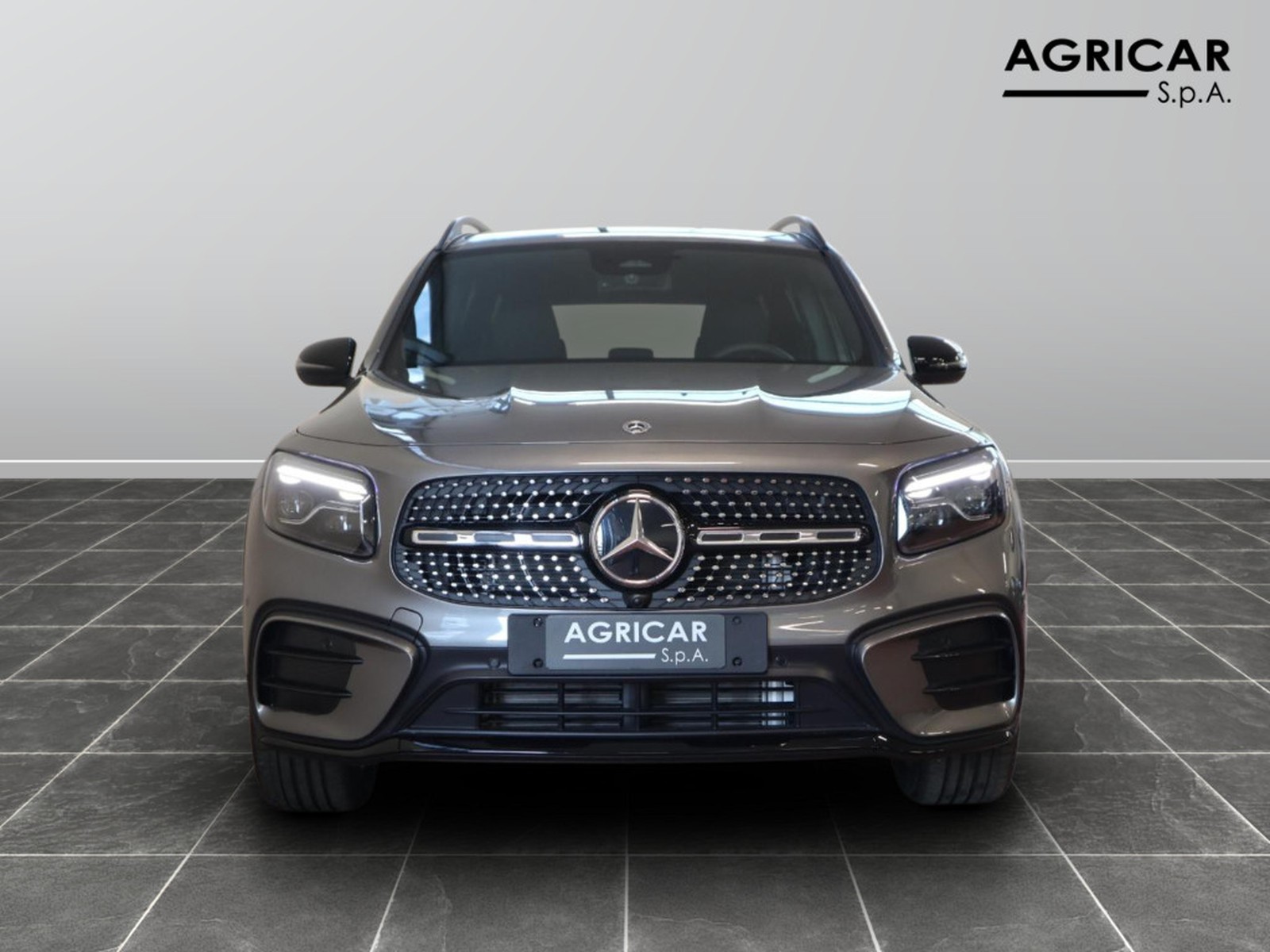 2 - Mercedes GLB 200 d amg line advanced plus 8g-dct