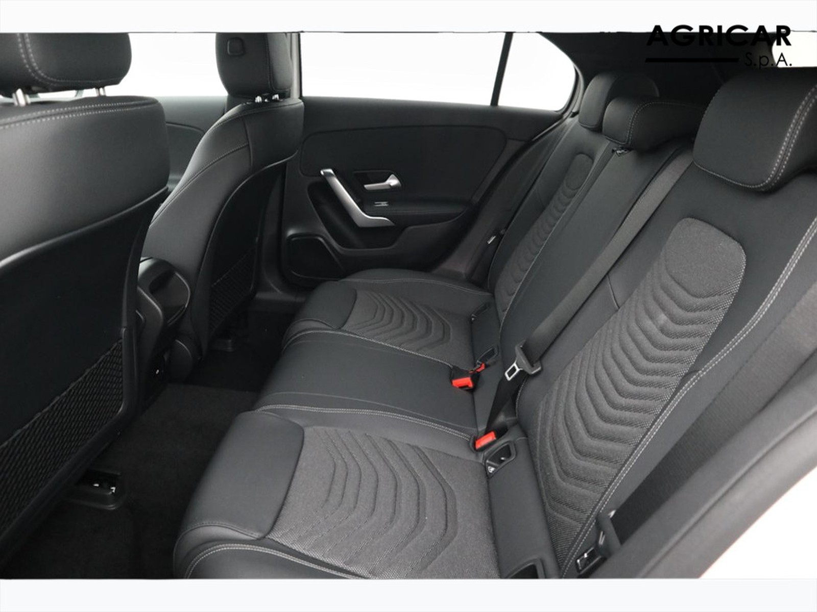 8 - Mercedes Classe A 180 d progressive advanced speedshift dct amg 8g