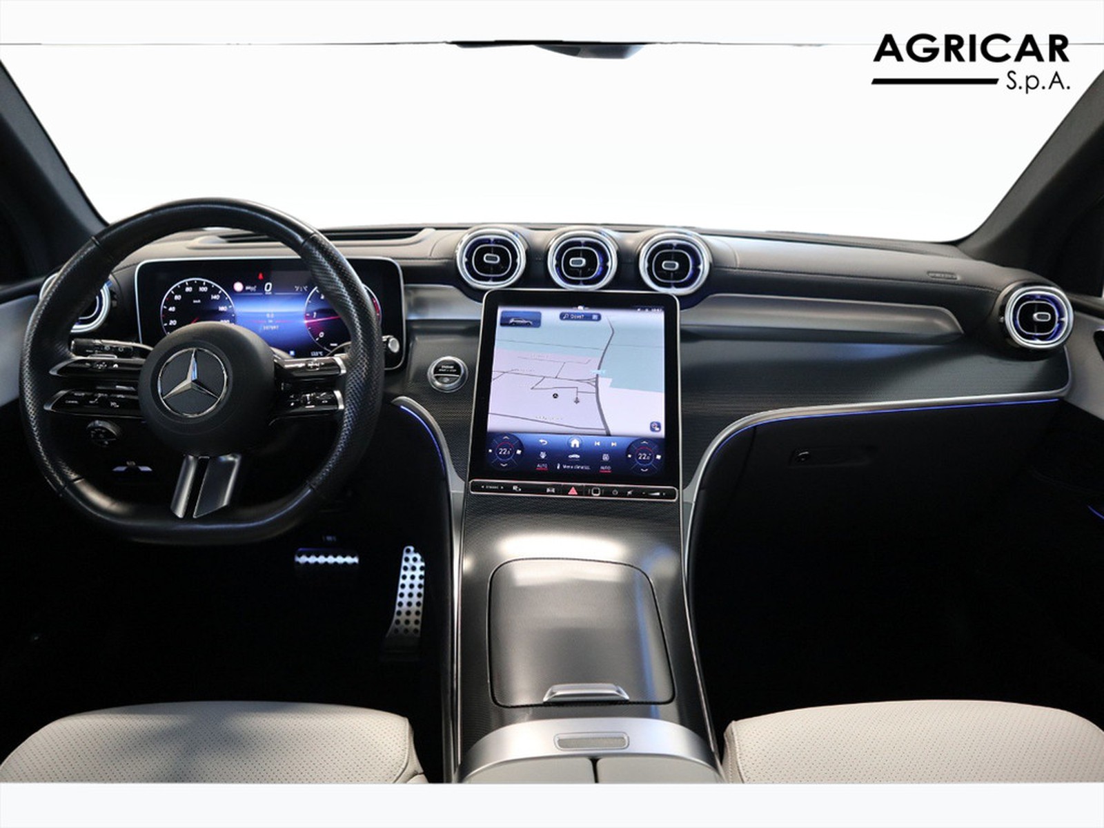 14 - Mercedes GLC suv 220 d amg premium plus 4matic 9g-tronic