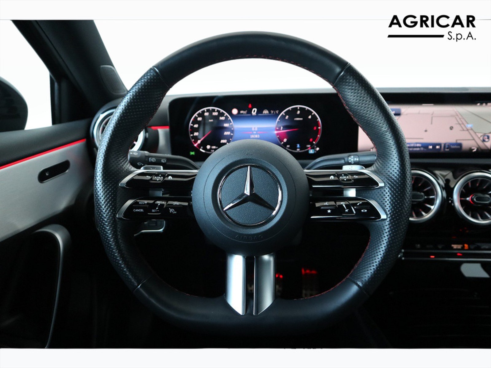 18 - Mercedes Classe A 180 d amg line advanced plus speedshift dct amg 8g