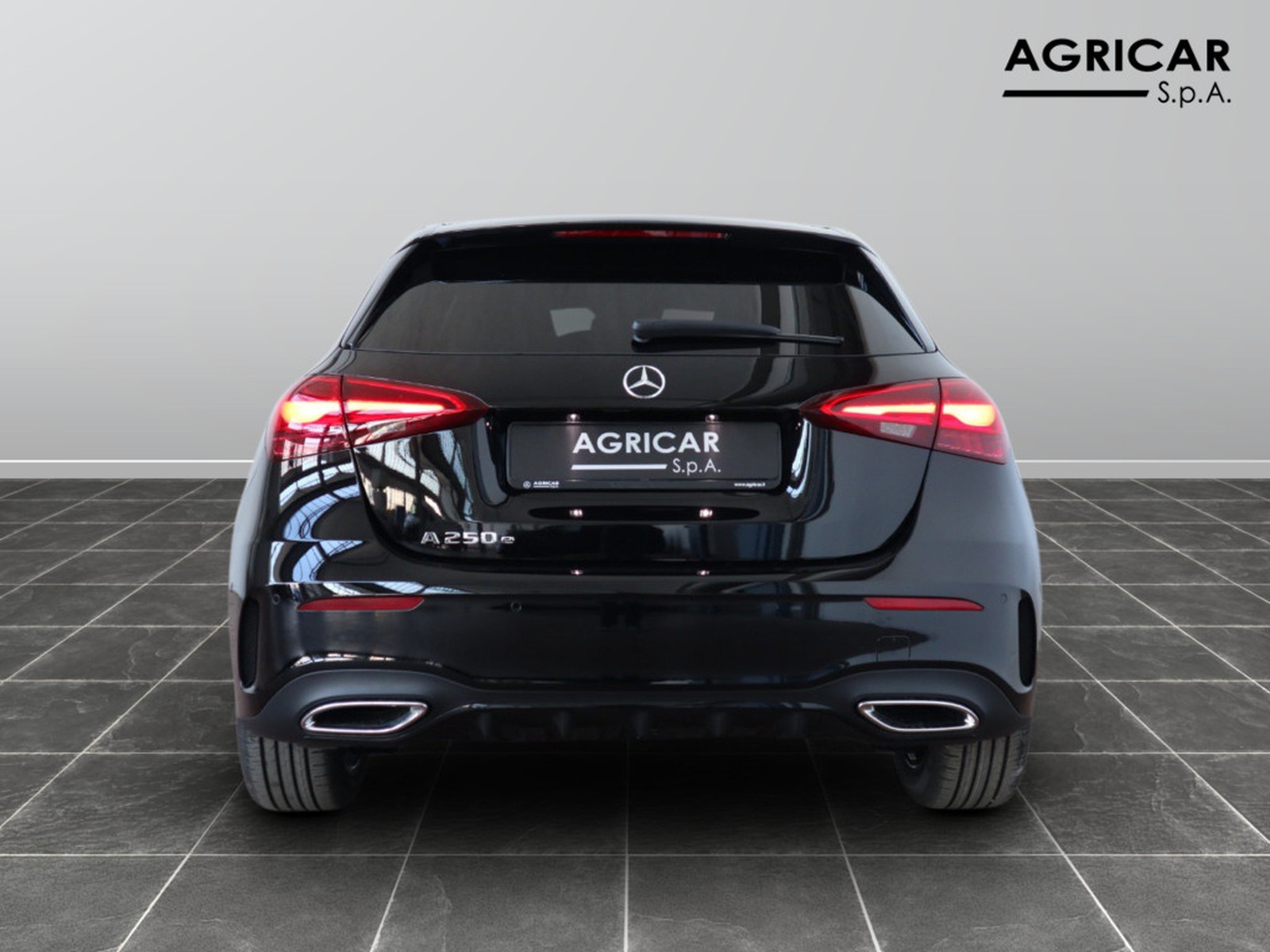 6 - Mercedes Classe A 250 e plug-in-hybrid amg line advanced plus speedshift dct amg 8g