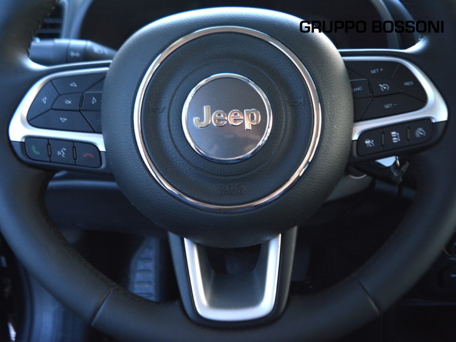 16 - Jeep Renegade 1.5 turbo t4 mhev 130cv limited 2wd