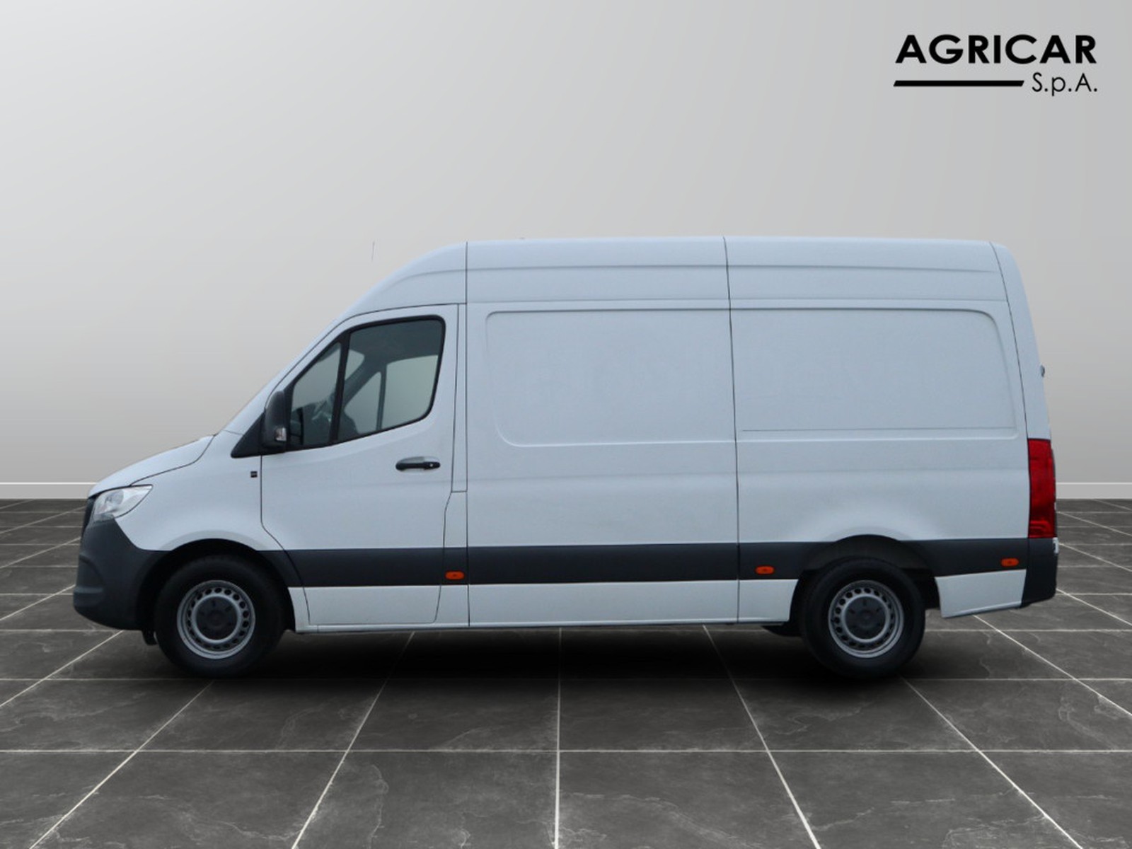 3 - Mercedes Vans Sprinter 311 2.1 cdi f 39/33 fwd business e6