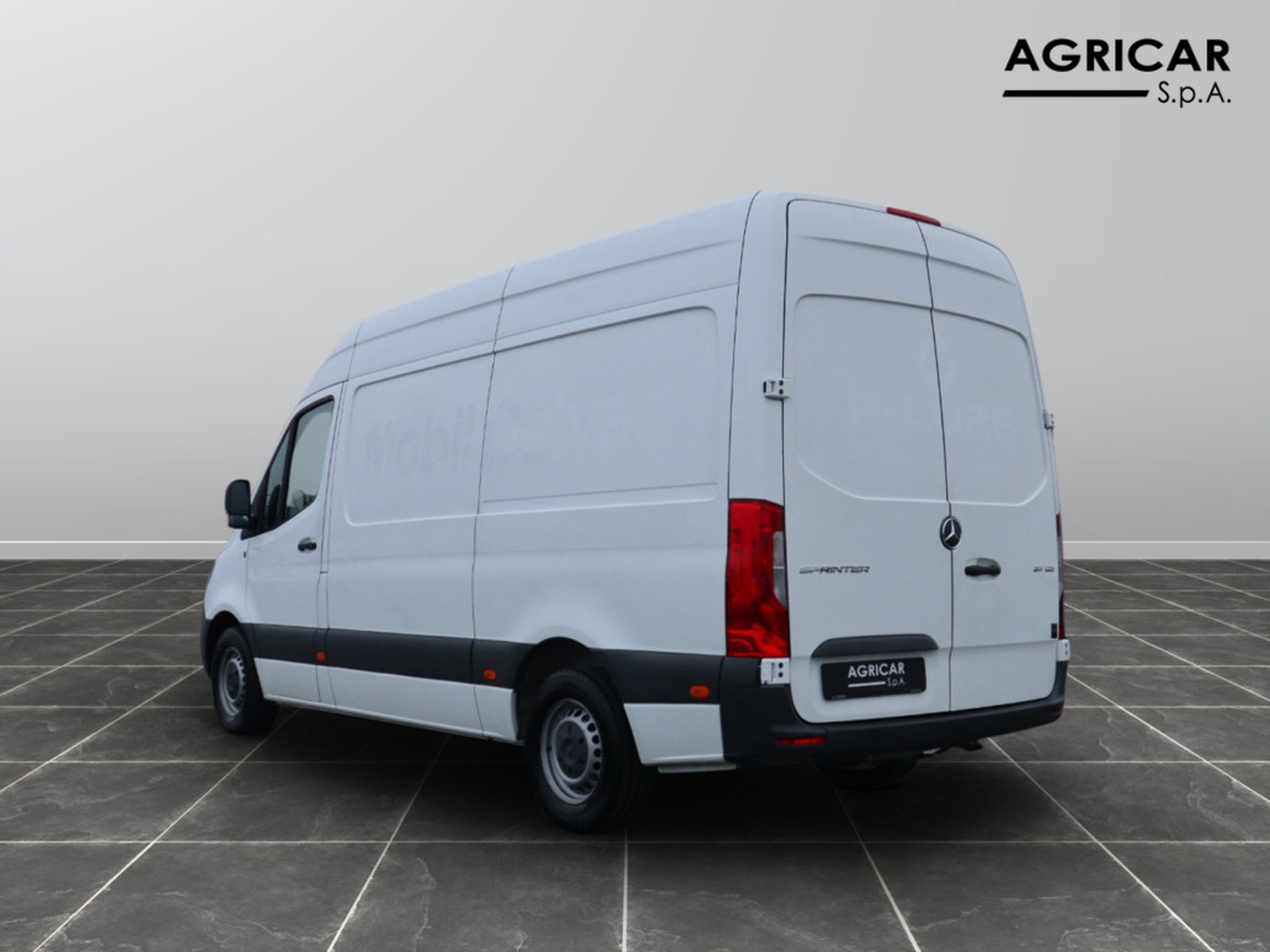 4 - Mercedes Vans Sprinter 311 2.1 cdi f 39/33 fwd business e6