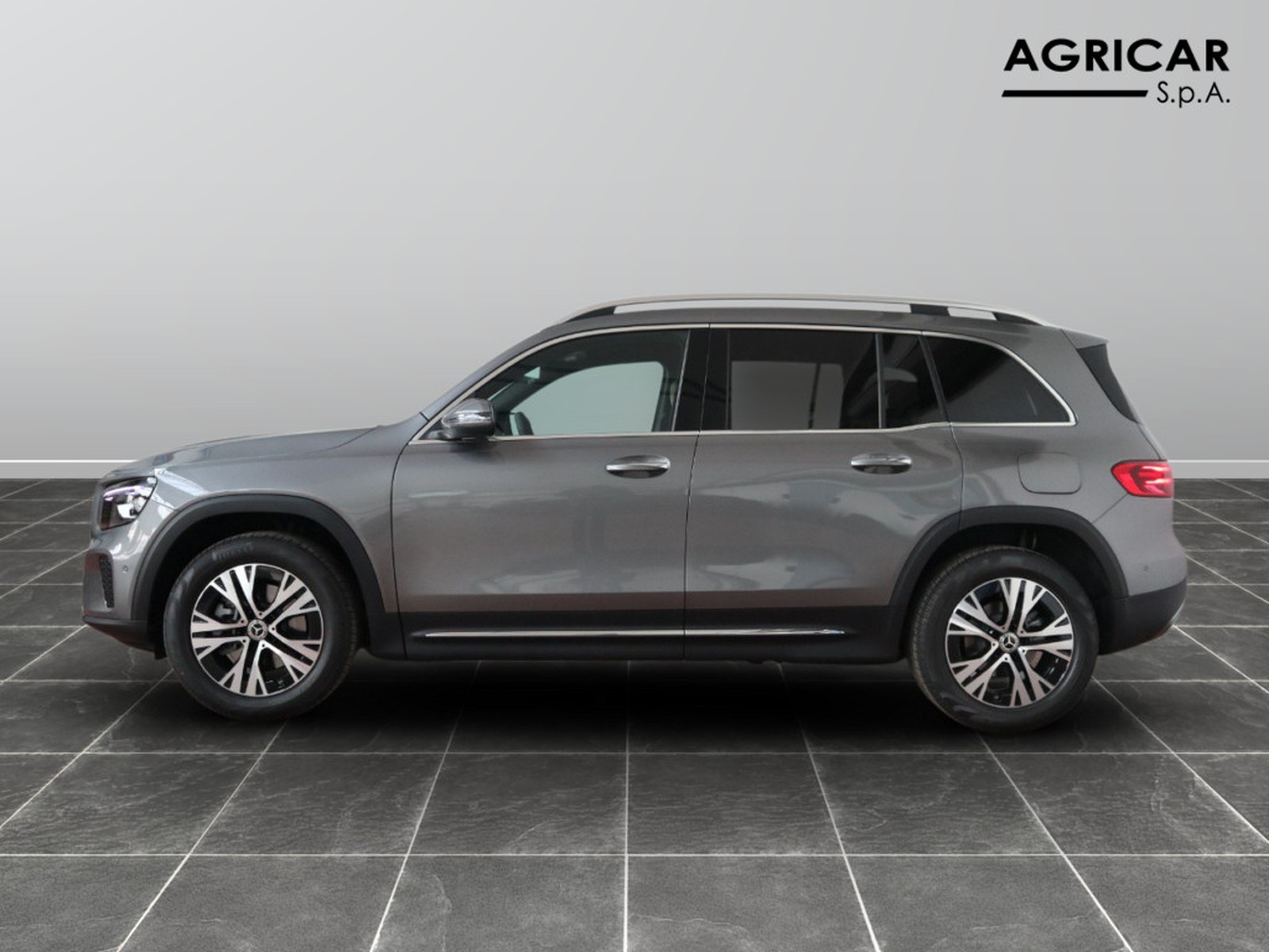 3 - Mercedes GLB 200 d progressive advanced plus 8g-dct