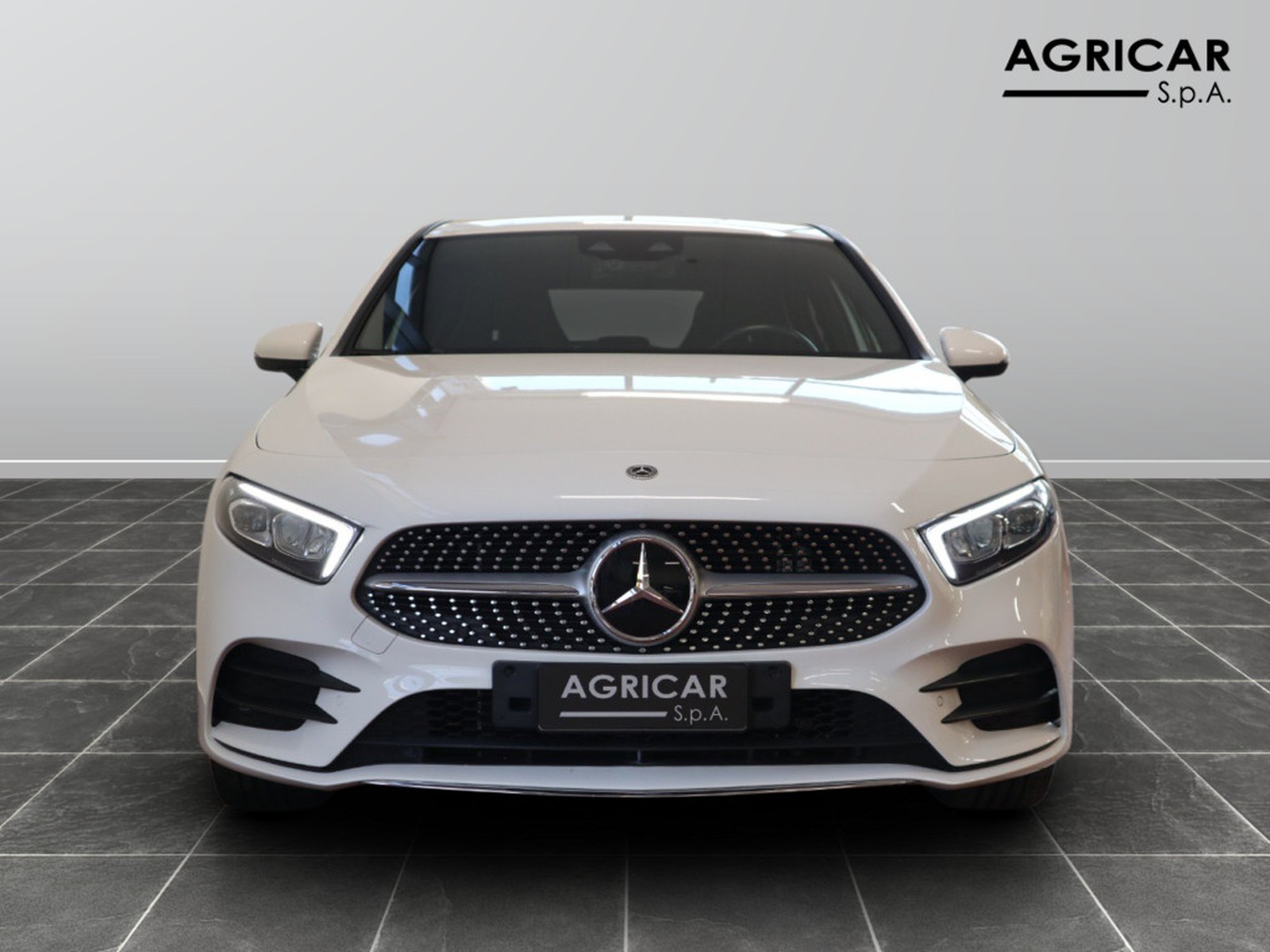 2 - Mercedes Classe A 250 e plug in hybrid (e eq-power) premium 8g-dct