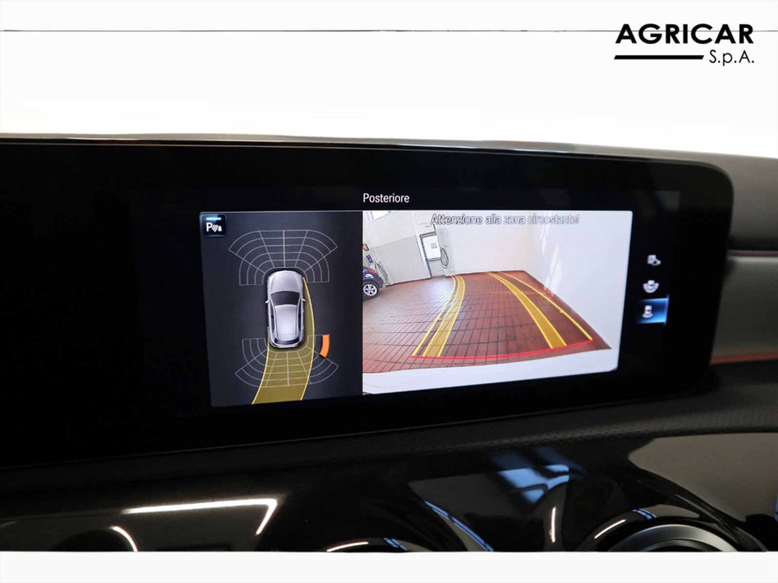 11 - Mercedes Classe A 250 e plug in hybrid (e eq-power) premium 8g-dct