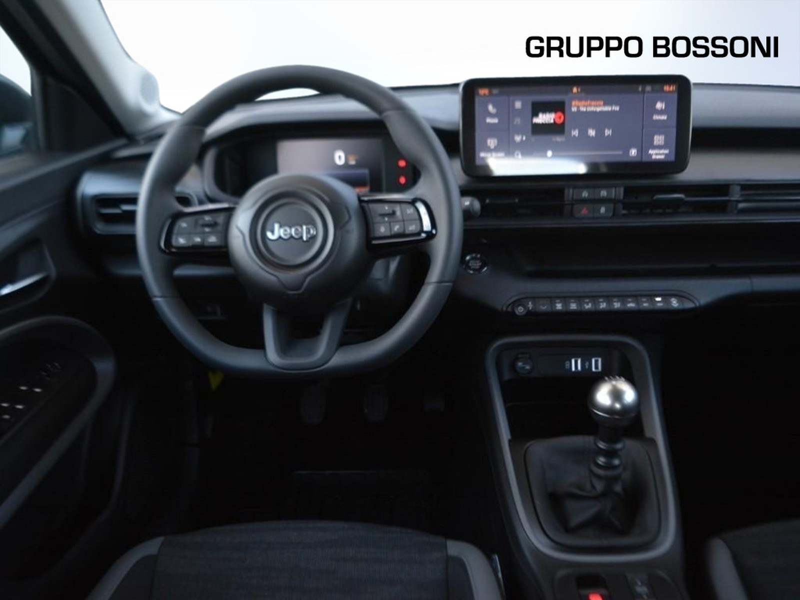 9 - Jeep Avenger 1.2 turbo 100cv longitude fwd