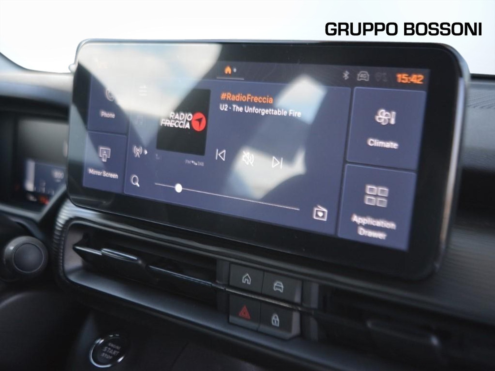 10 - Jeep Avenger 1.2 turbo 100cv longitude fwd