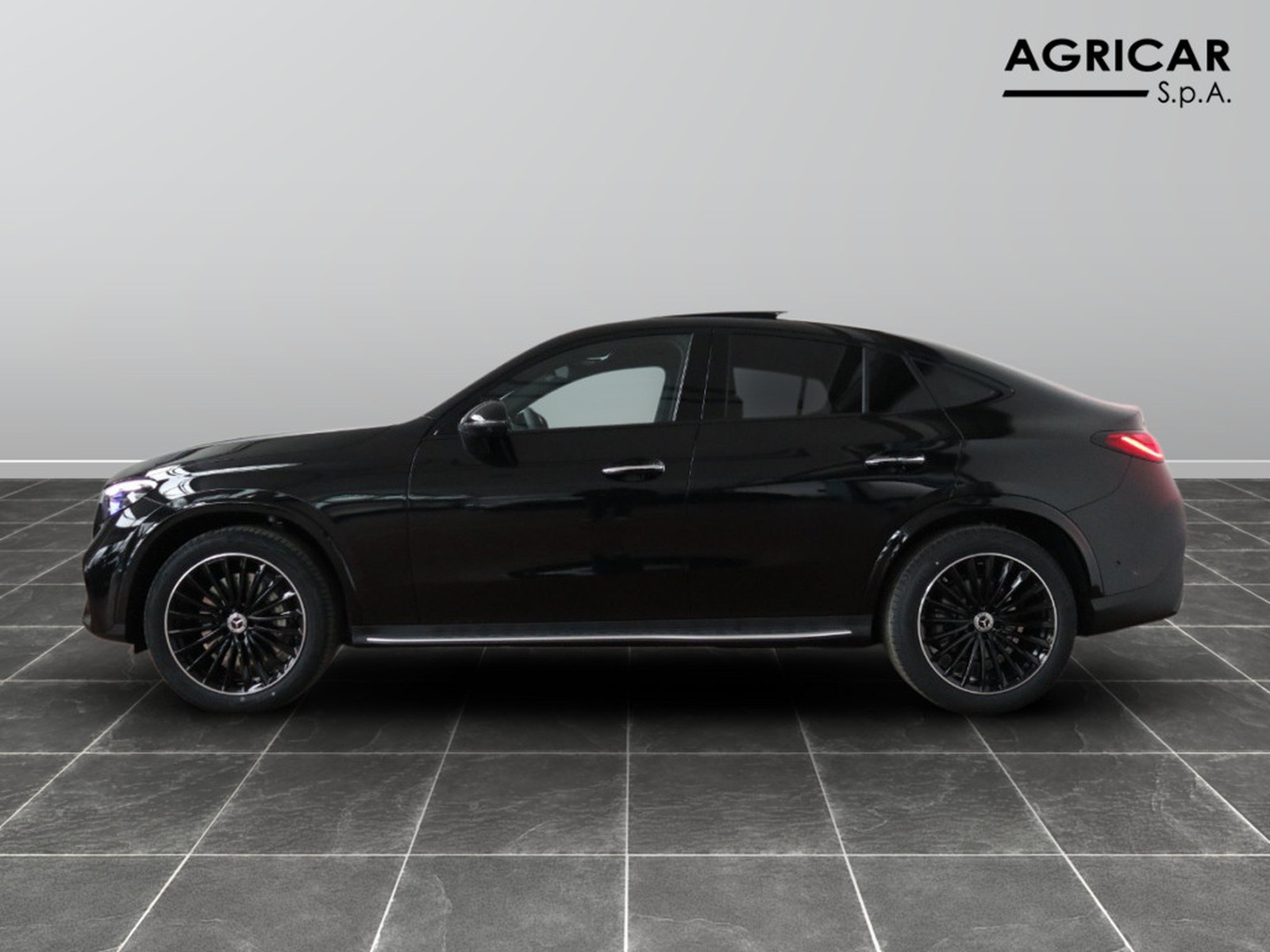 3 - Mercedes GLC coupe 220 d amg line premium 4matic 9g-tronic