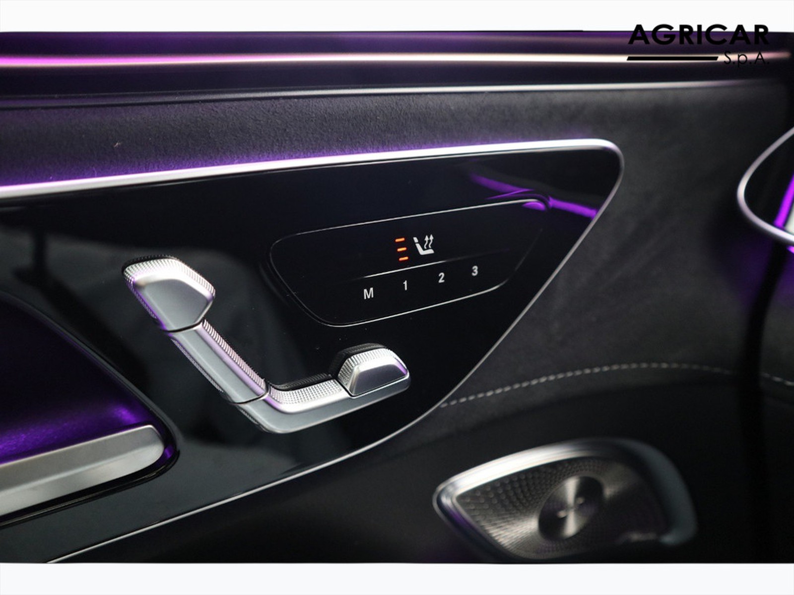 17 - Mercedes EQE suv 350 amg line premium plus 4matic