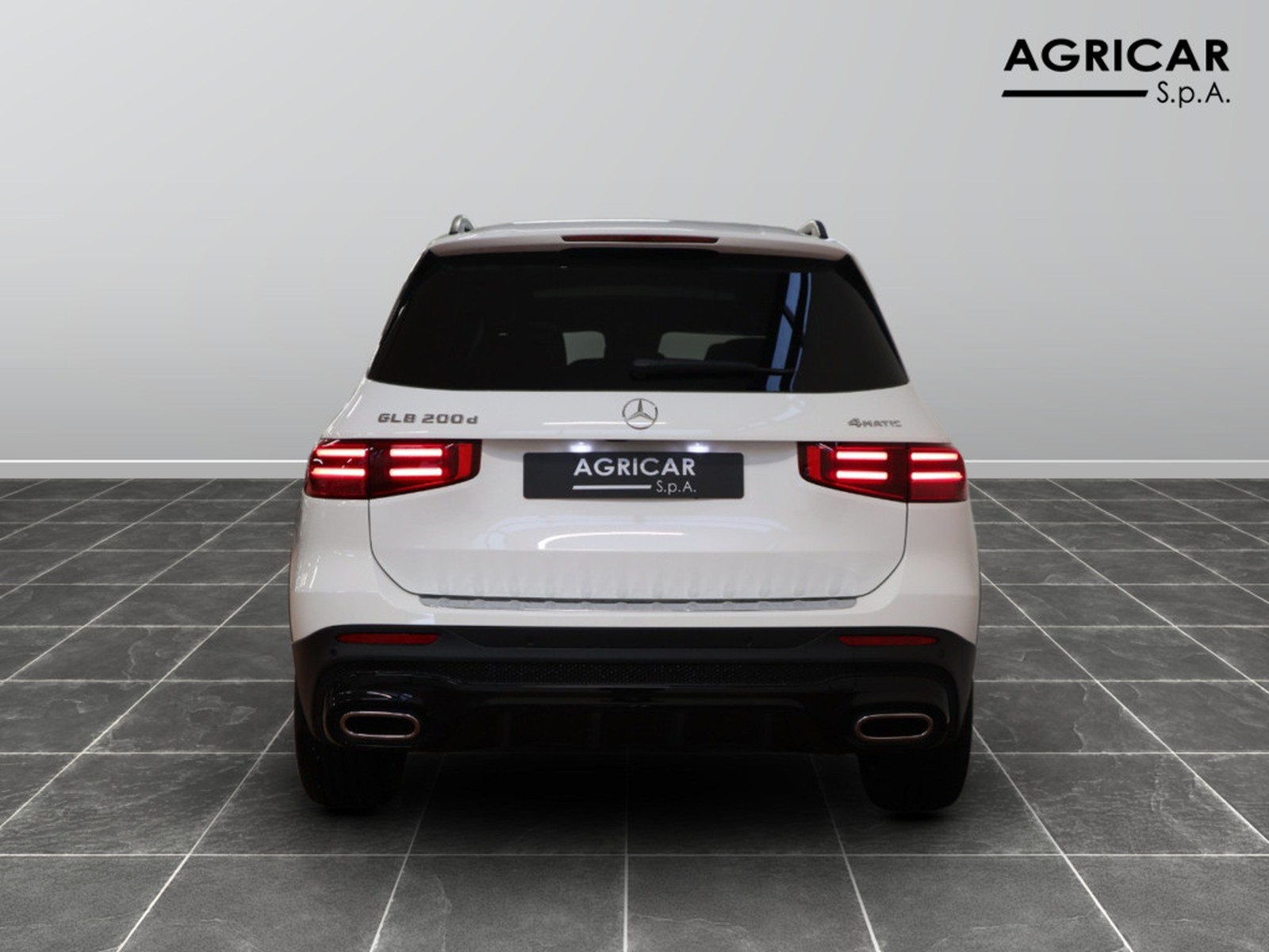 6 - Mercedes GLB 200 d amg line premium 4matic 8g-dct