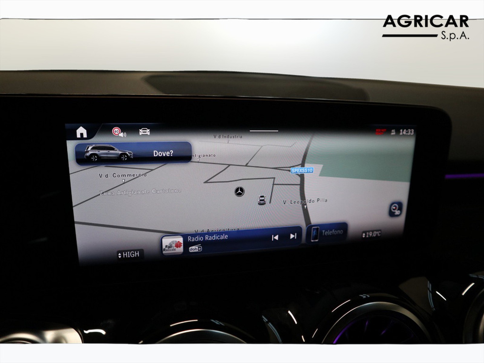 10 - Mercedes GLB 220 d amg line premium 4matic 8g-dct