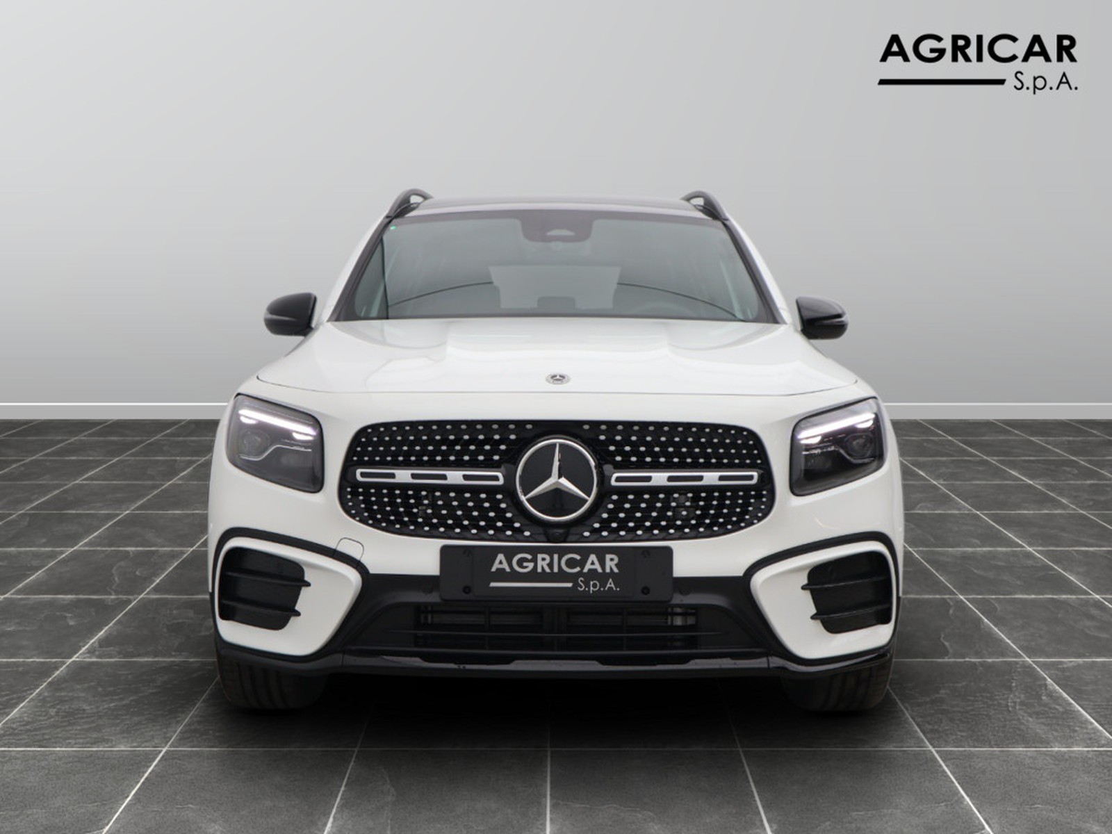 2 - Mercedes GLB 200 d amg line premium 4matic 8g-dct