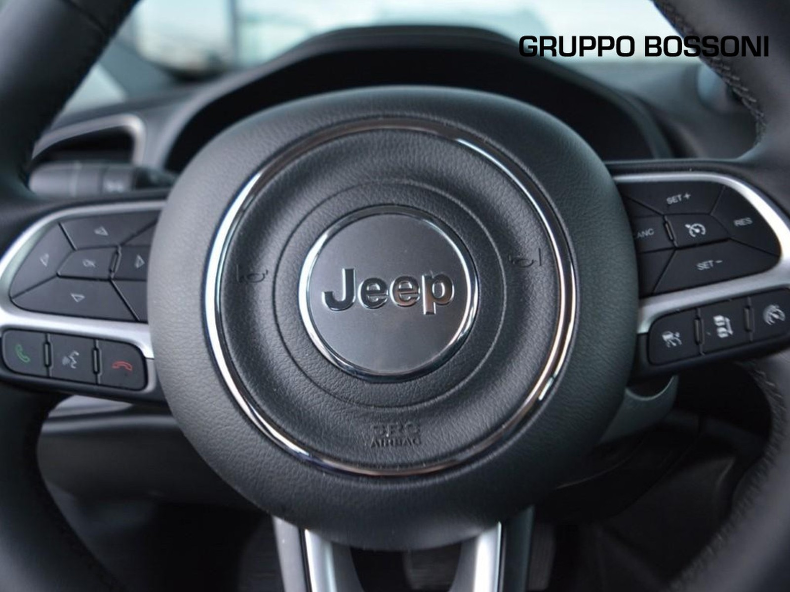 9 - Jeep Renegade 1.5 turbo t4 mhev 130cv limited 2wd