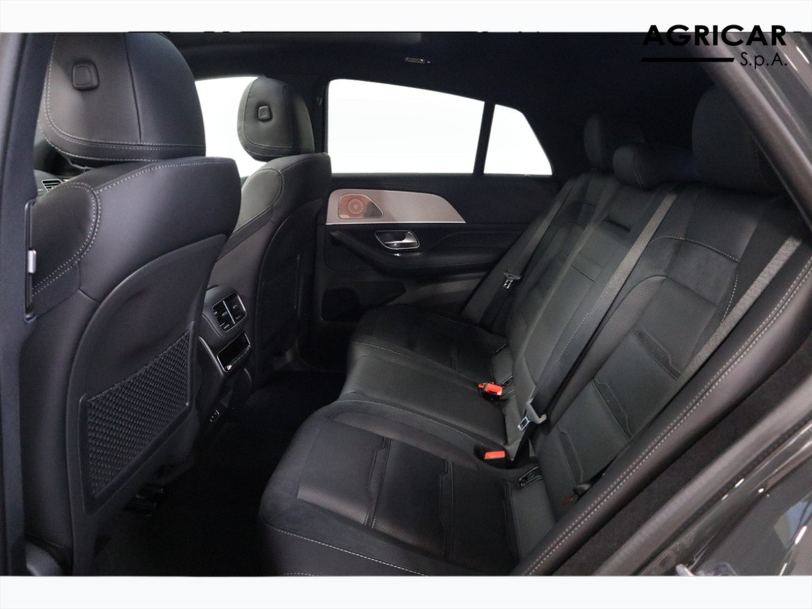 8 - AMG GLE amg coupe 53 amg line premium plus 4matic+ speedshift tct