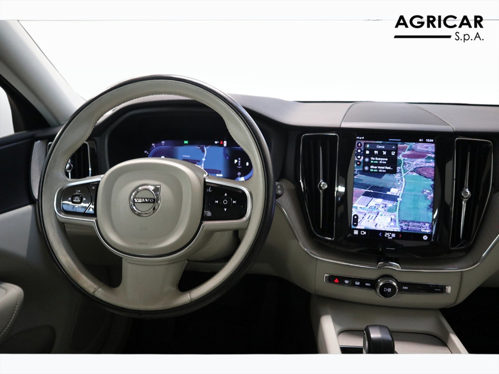 12 - Volvo XC60 2.0 b4 plus bright automatico