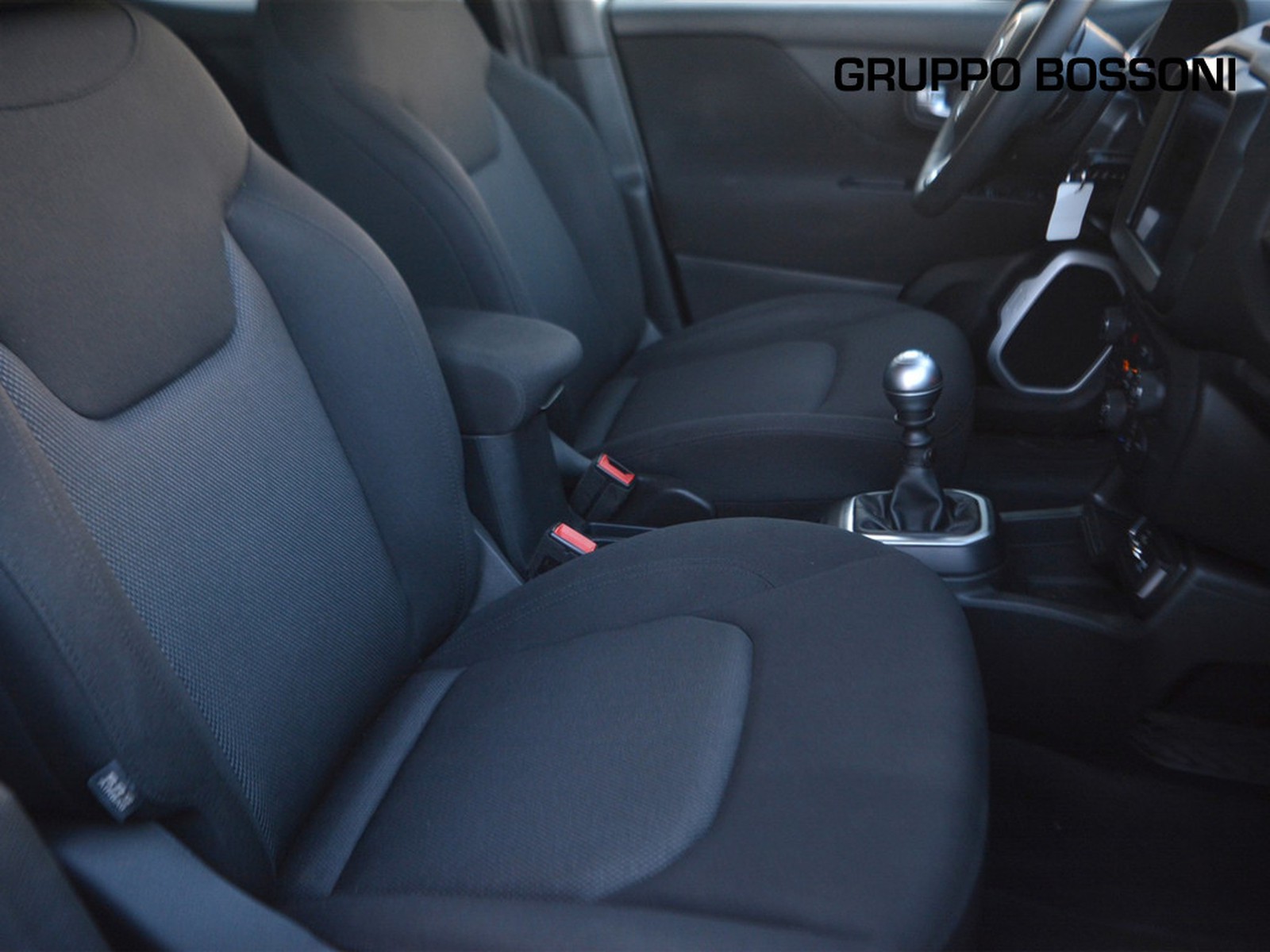 5 - Jeep Renegade 1.0 t3 longitude 2wd