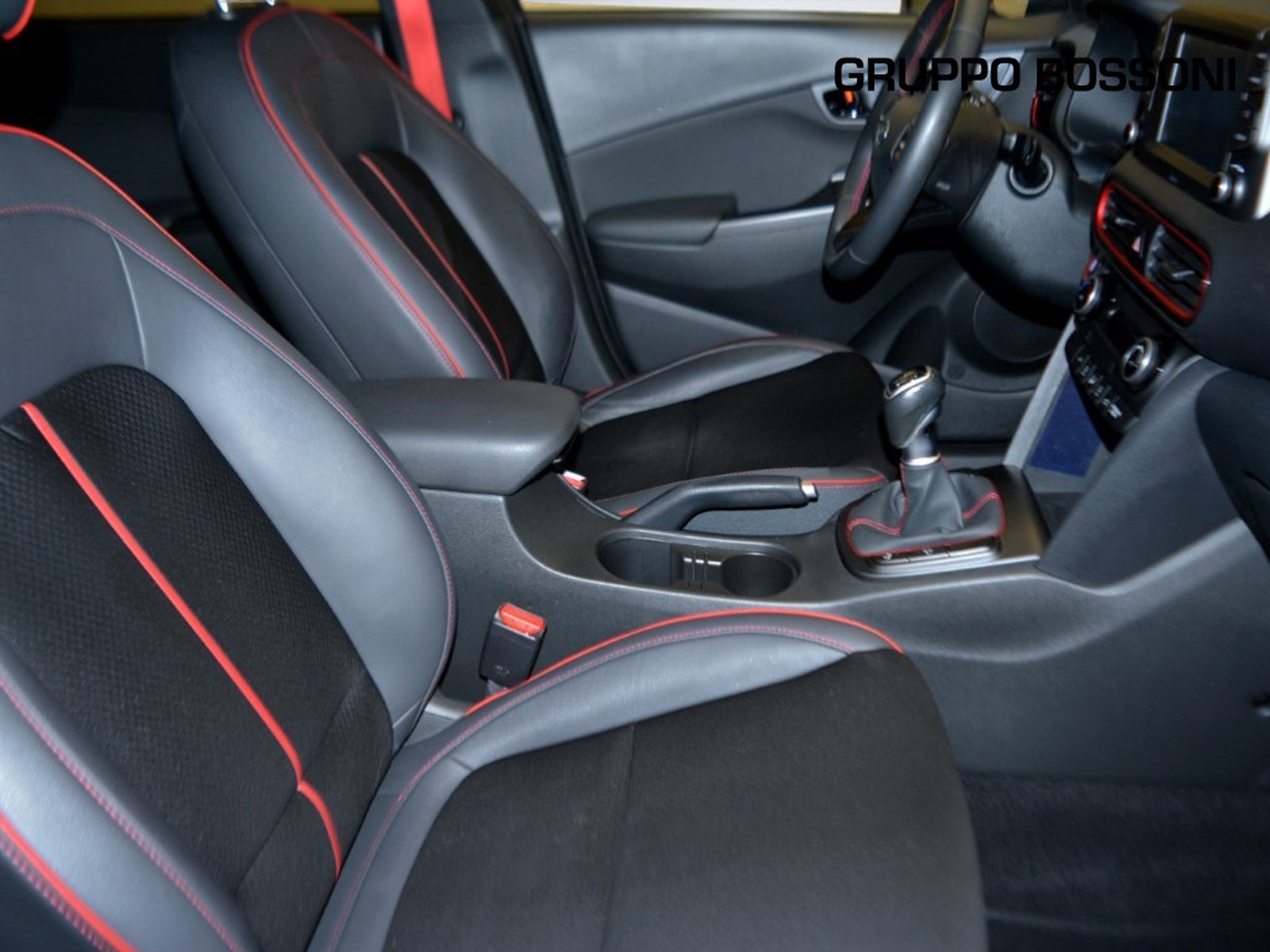 5 - Hyundai Kona 1.0 t-gdi 120cv xprime safety pack 2wd