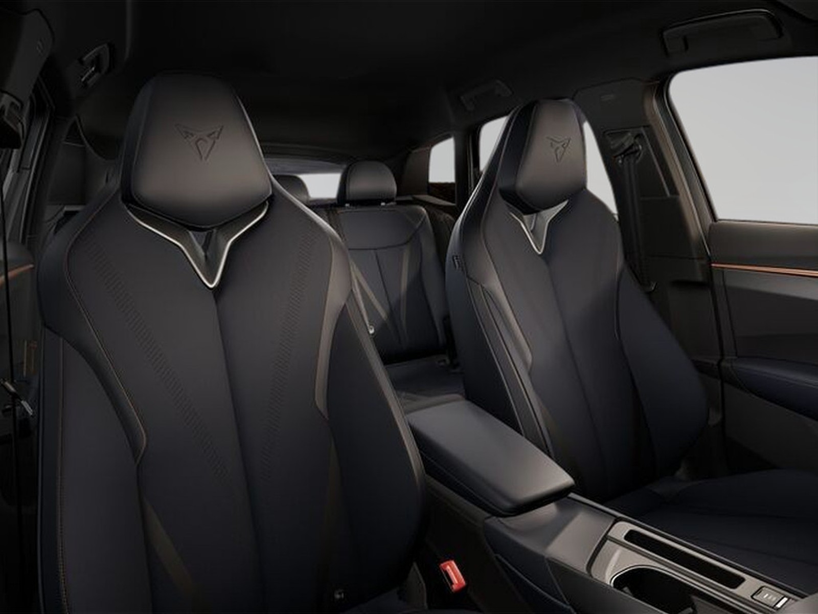 15 - Cupra Terramar 1.5 hybrid 150cv