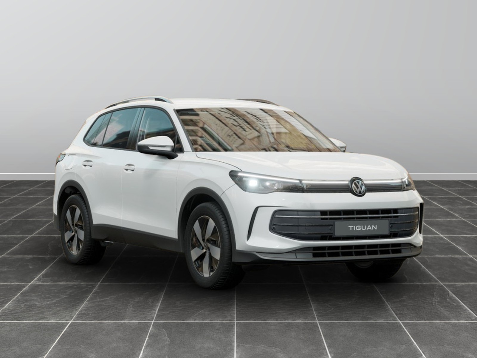 4 - Volkswagen Tiguan 2.0 tdi scr 150cv edition plus dsg