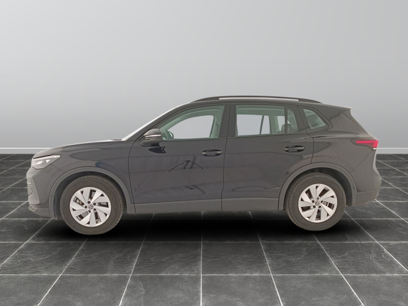 3 - Volkswagen Tiguan 2.0 tdi scr 150cv life dsg