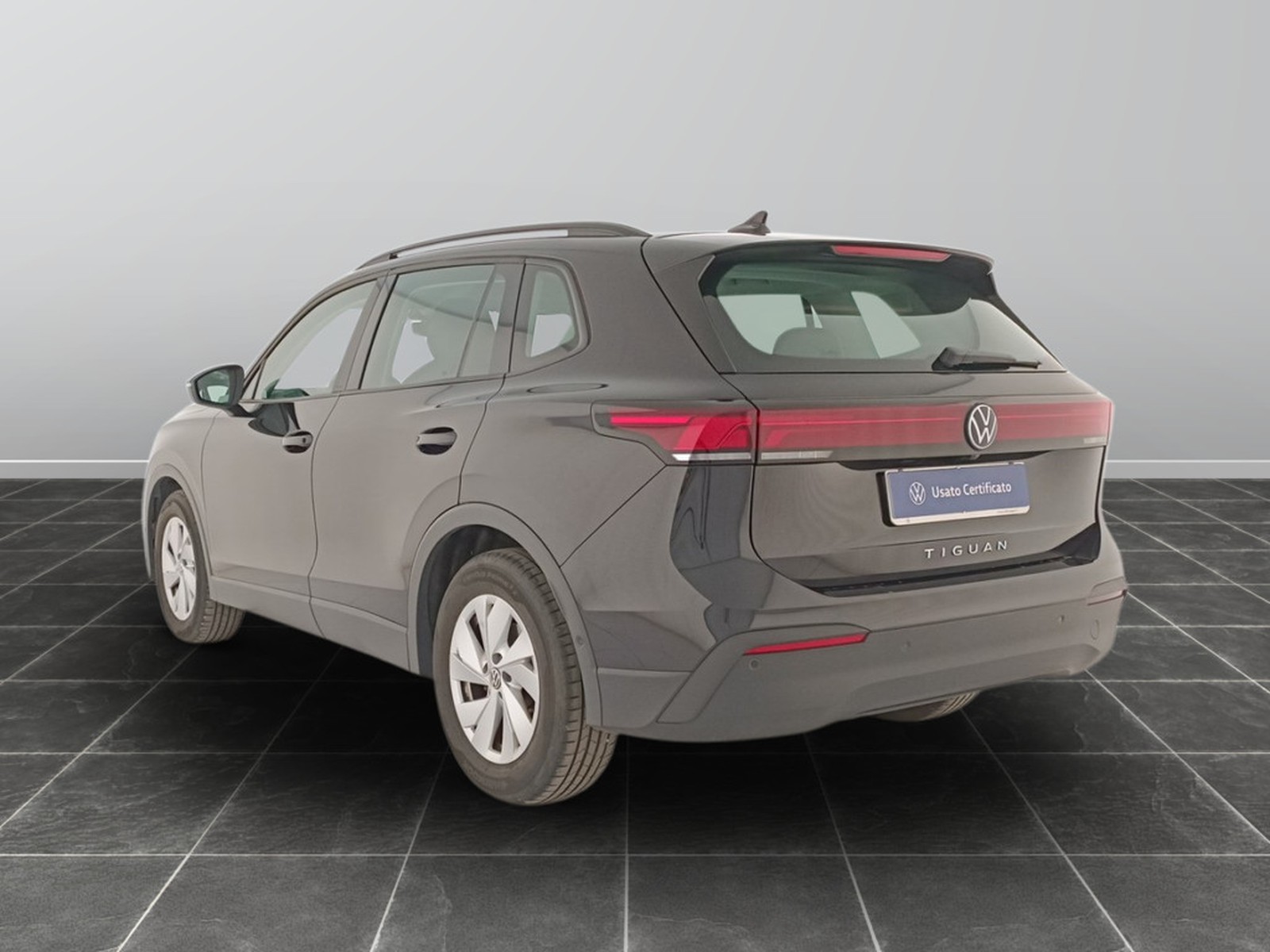 4 - Volkswagen Tiguan 2.0 tdi scr 150cv life dsg