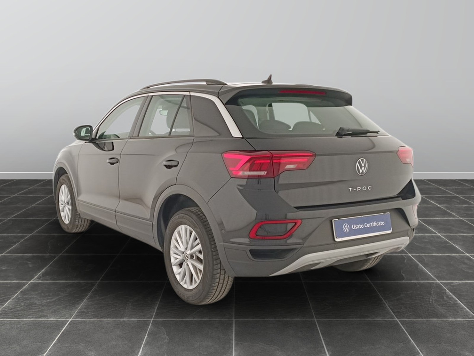 4 - Volkswagen T-Roc 2.0 tdi scr 150cv life dsg