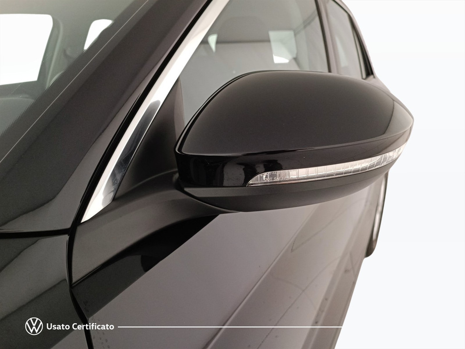 23 - Volkswagen T-Roc 2.0 tdi scr 150cv life dsg