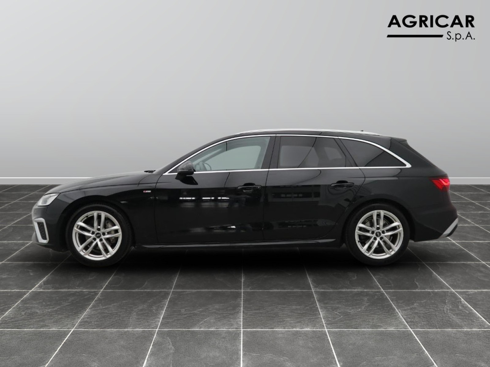 3 - Audi A4 avant 40 2.0 tdi 190cv s line edition quattro s tronic