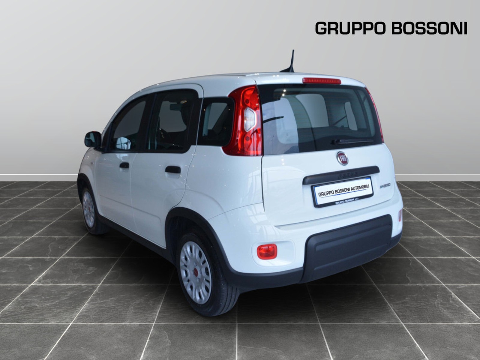 3 - Fiat Panda 1.0 firefly hybrid 70cv s&s