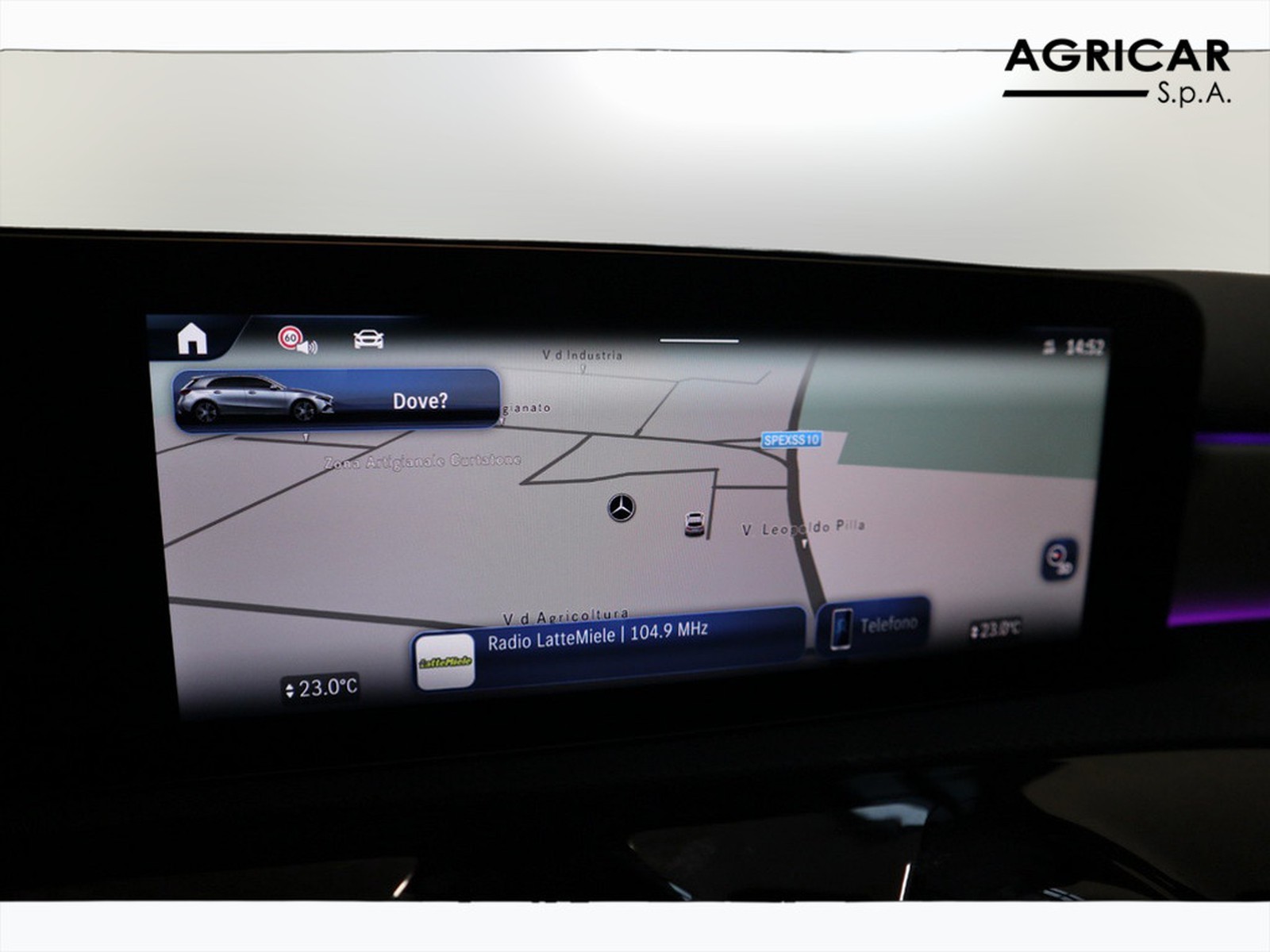 10 - Mercedes Classe A 250 e plug-in-hybrid alpine grey edition speedshift dct amg 8g