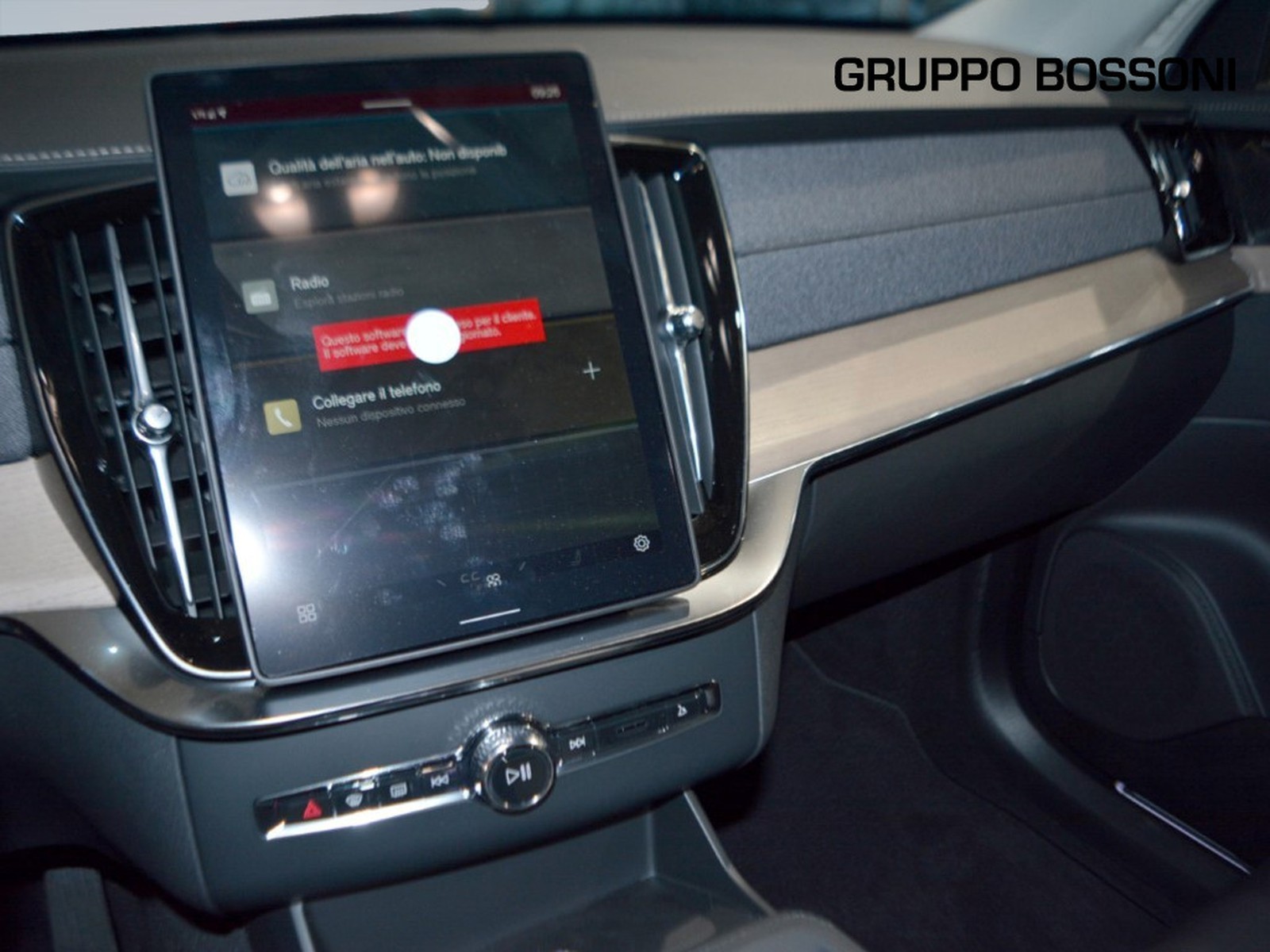 18 - Volvo XC90 2.0 b5 plus bright awd automatico 7p.ti